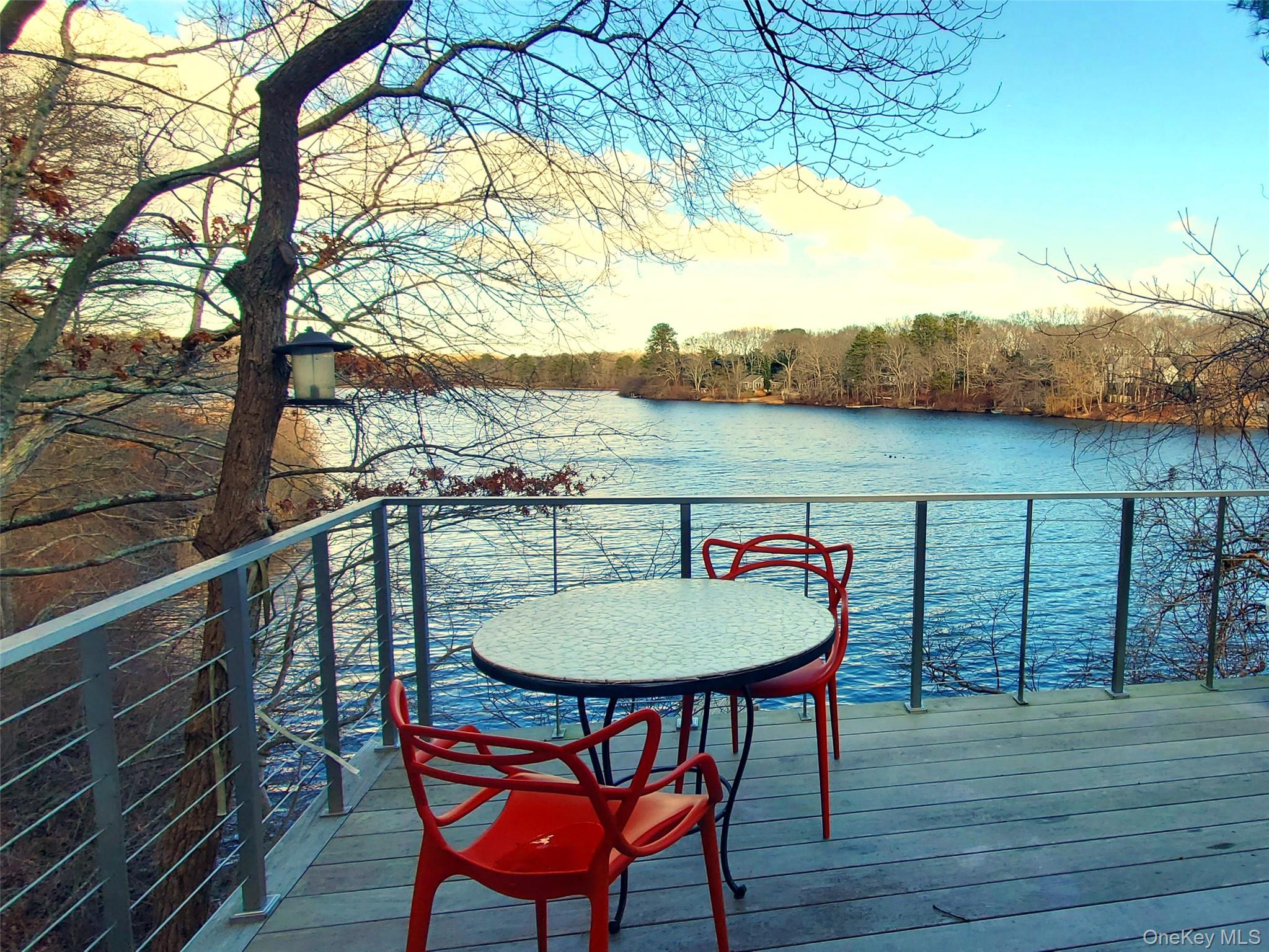 57 Big Fresh Pond Road Southampton Southampton, NY 11968