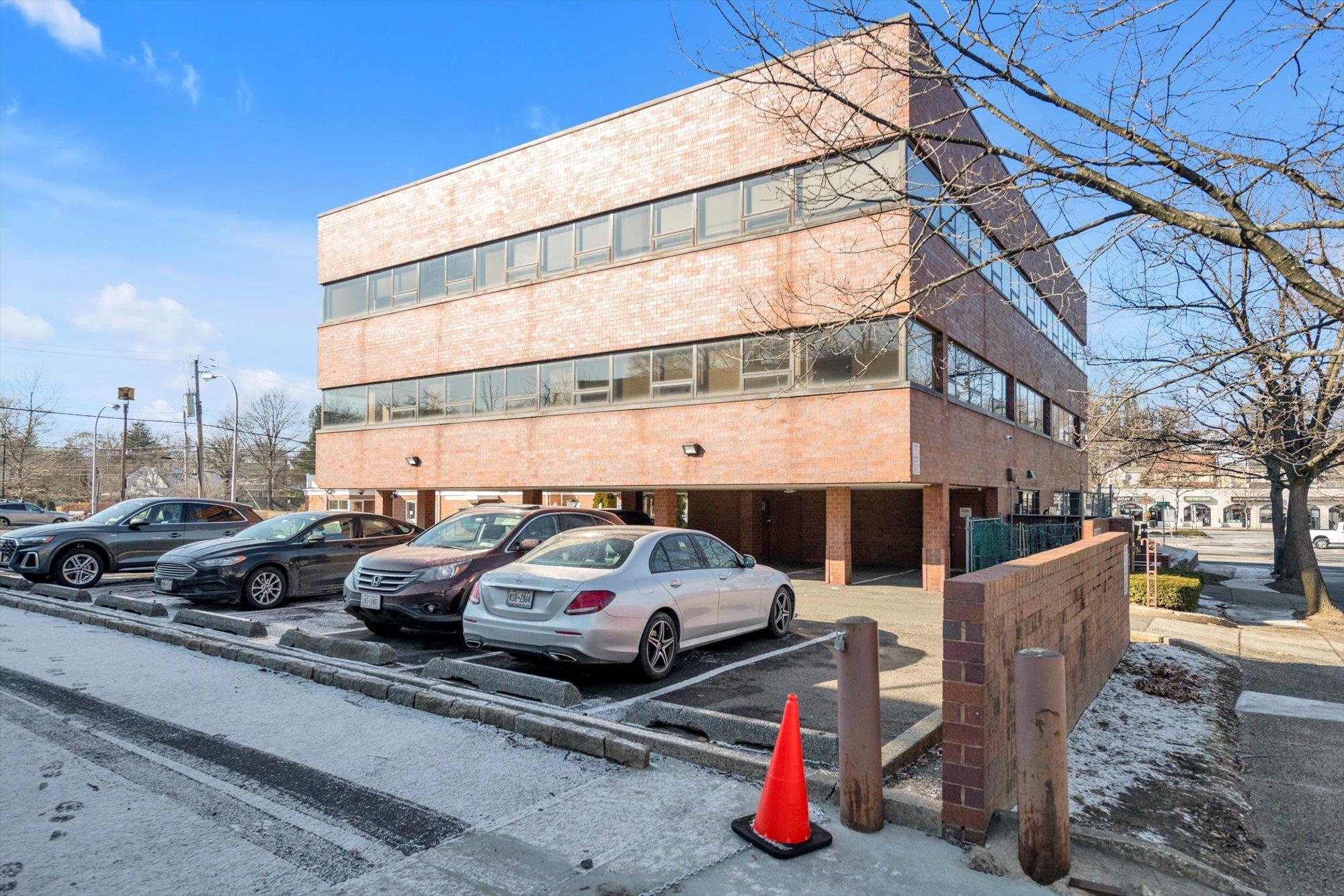 1 Summit Avenue 2nd Floor White Plains White Plains, NY 10606