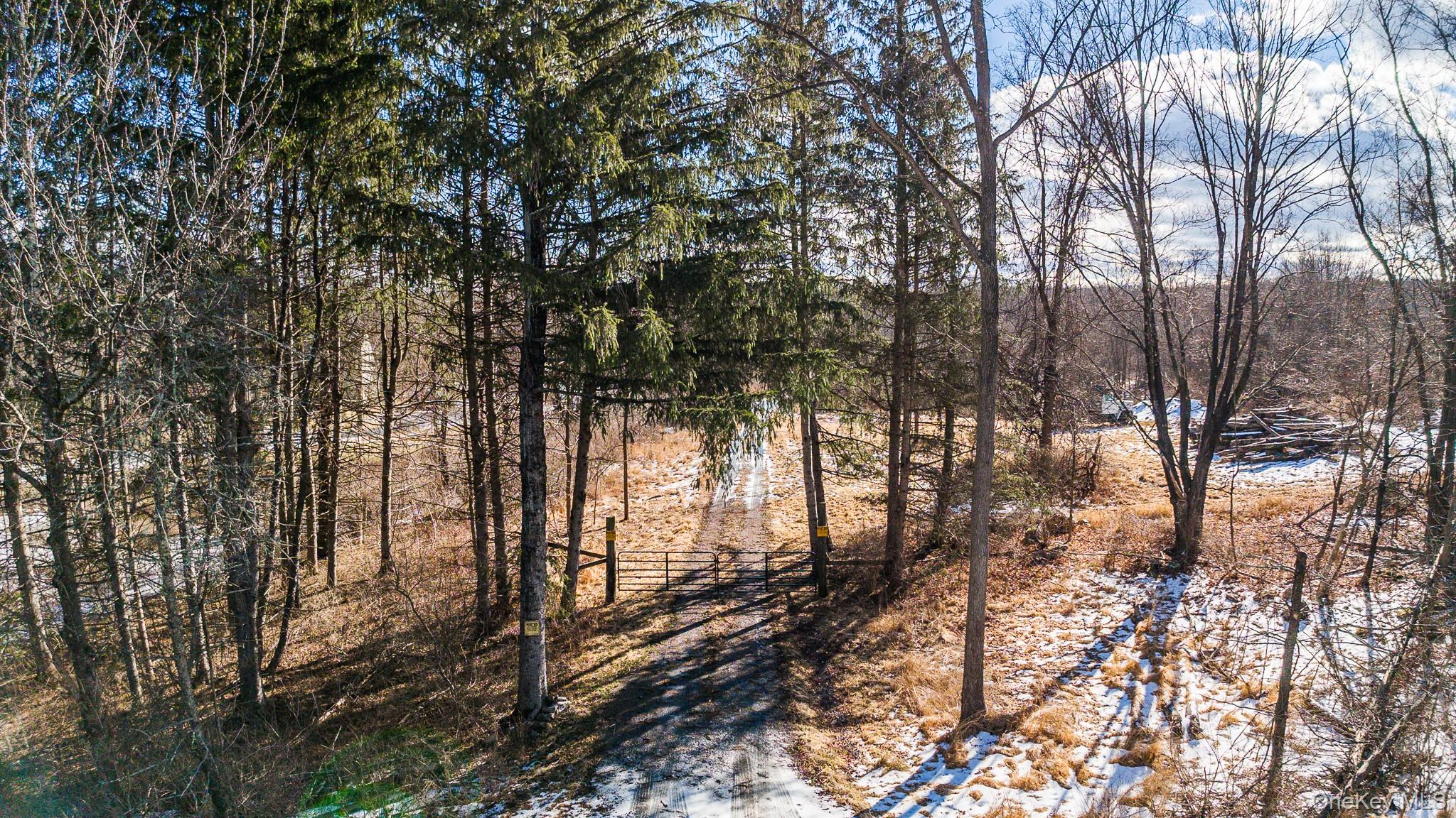 64 Seaman Road Out of NYC Middletown, NY 10941