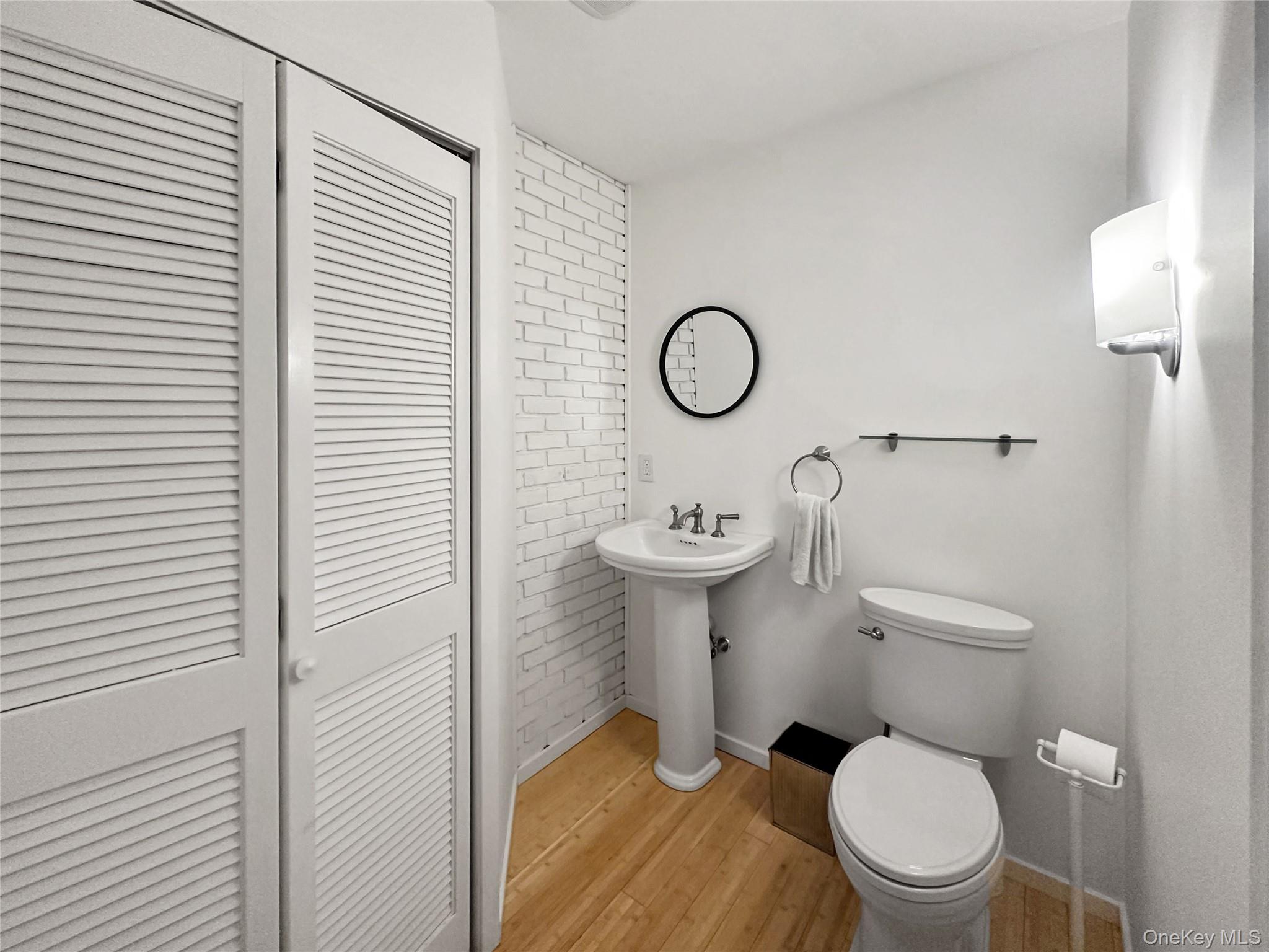 250 Pine Tree Court Cutchogue Cutchogue, NY 11935