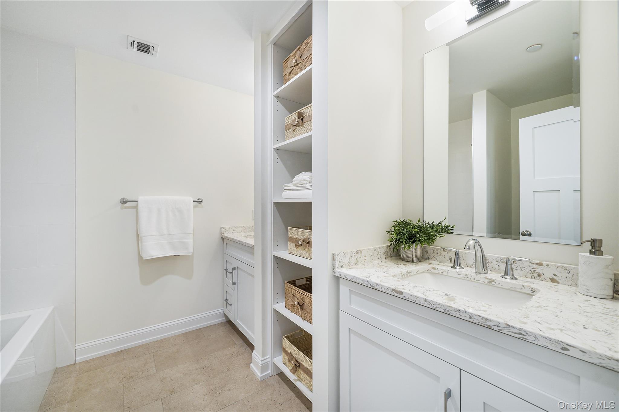 2040 Crompond Road 17 Yorktown Heights Yorktown Heights, NY 10598