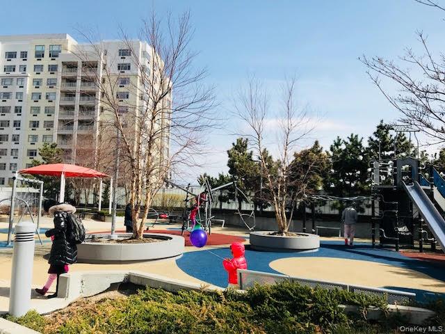 131-01 40th Road 17-S Flushing Flushing, NY 11354