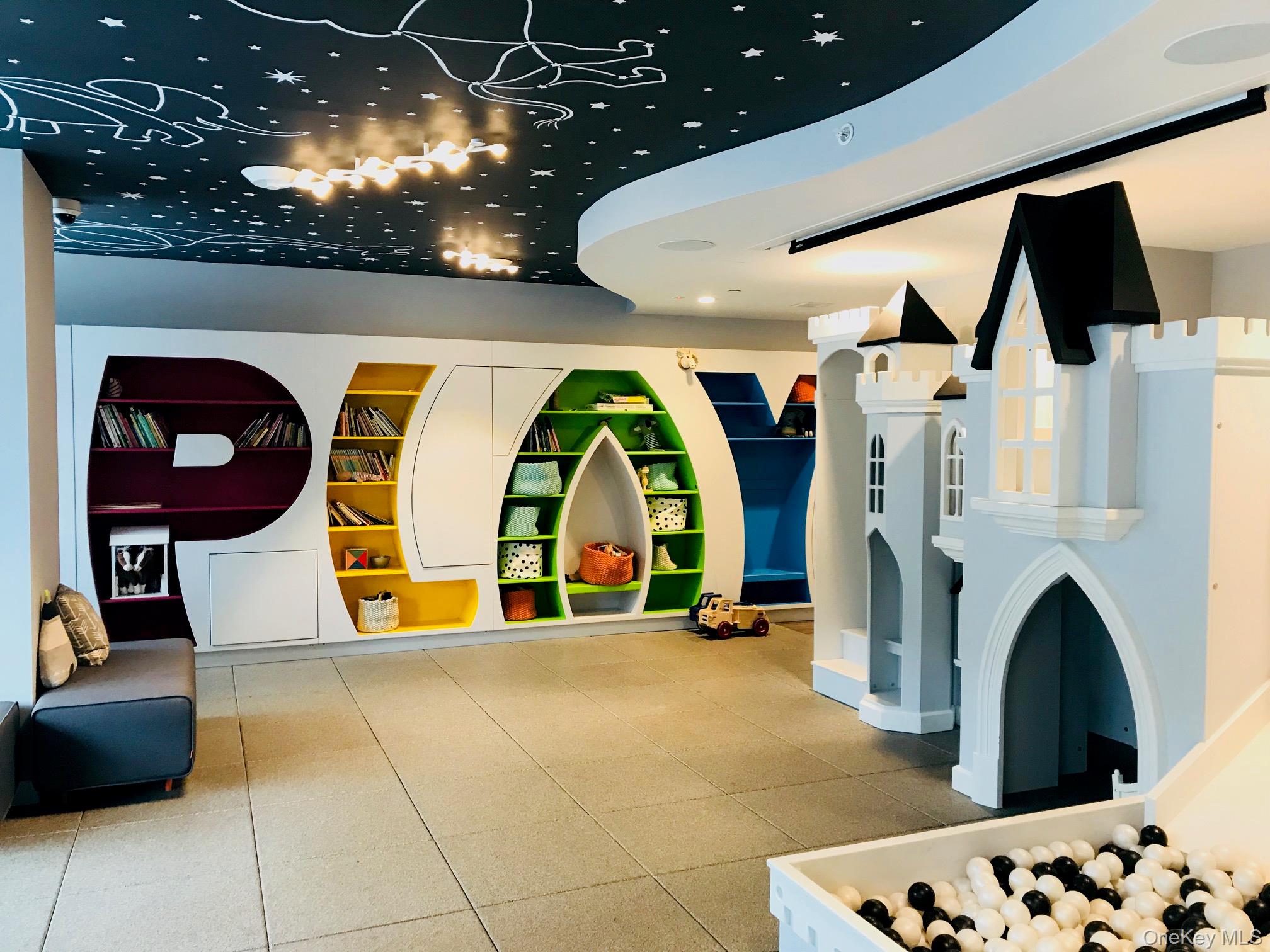 131-01 40th Road 17-S Flushing Flushing, NY 11354