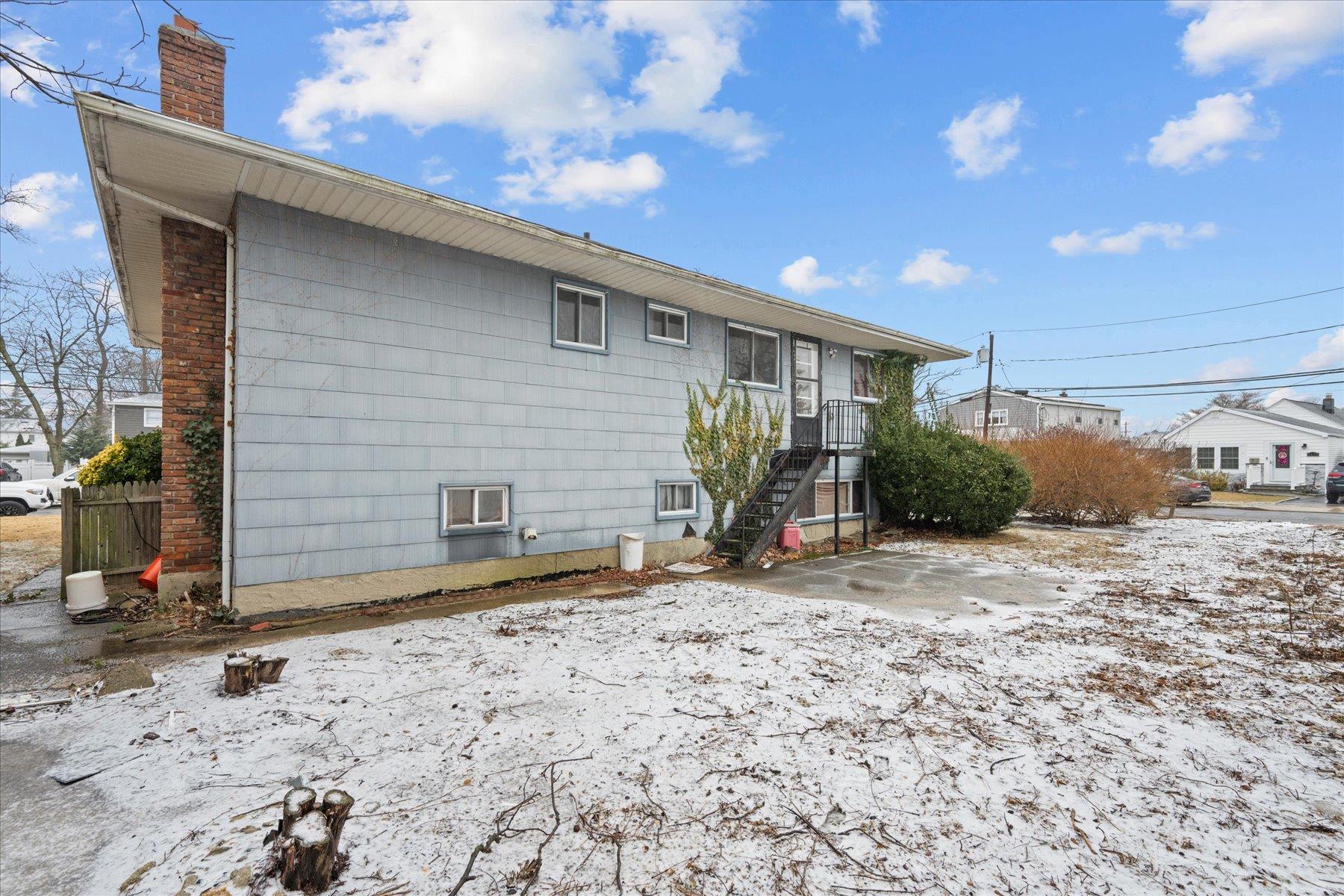 975 Little Neck Avenue North Bellmore, NY 11710