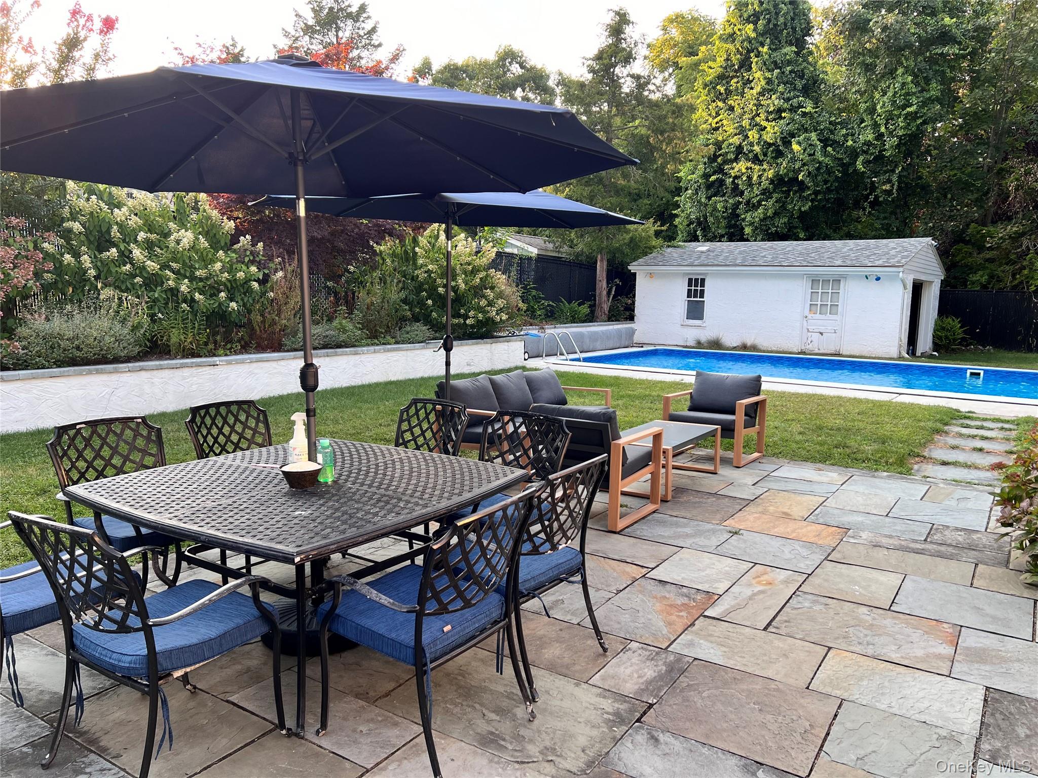 3825 Stars Road East Marion East Marion, NY 11939