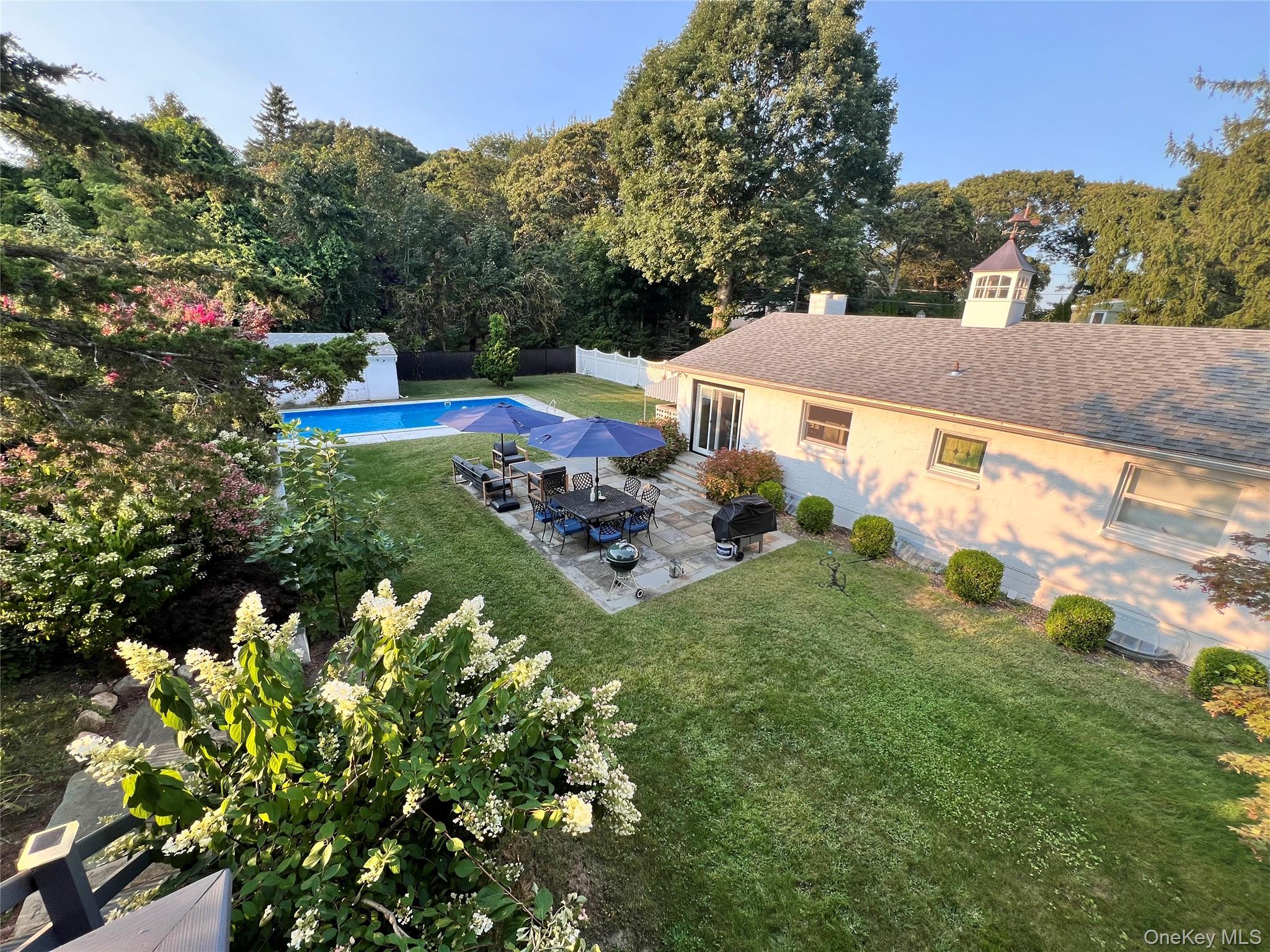 3825 Stars Road East Marion East Marion, NY 11939