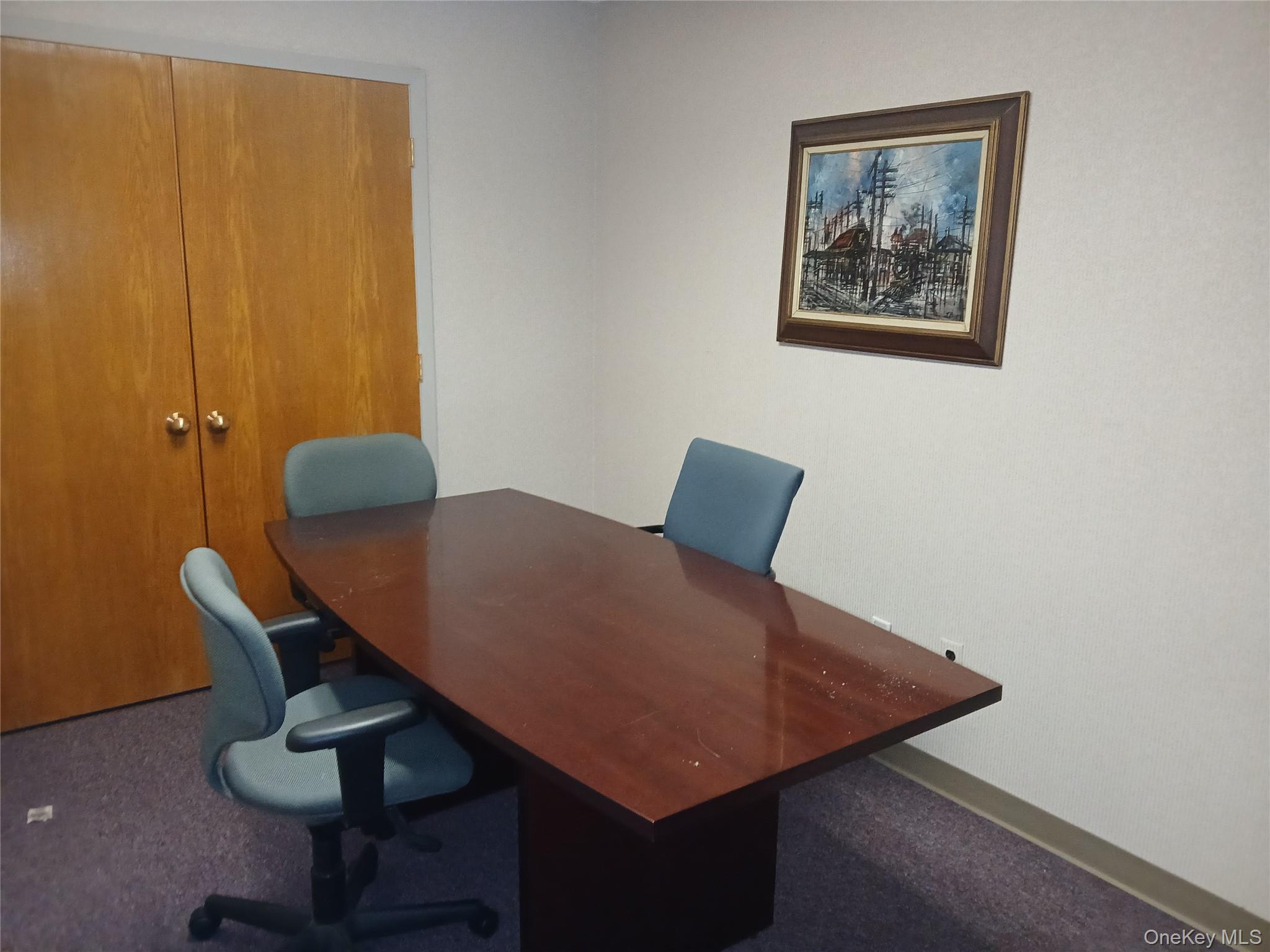 242 Drexel Avenue 4 Westbury Westbury, NY 11590