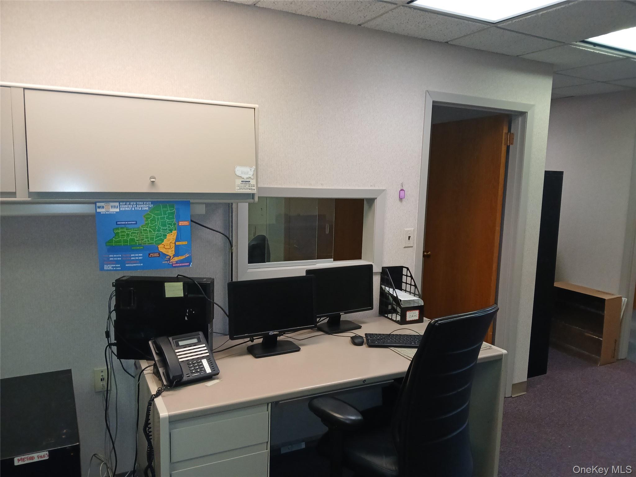 242 Drexel Avenue 4 Westbury Westbury, NY 11590