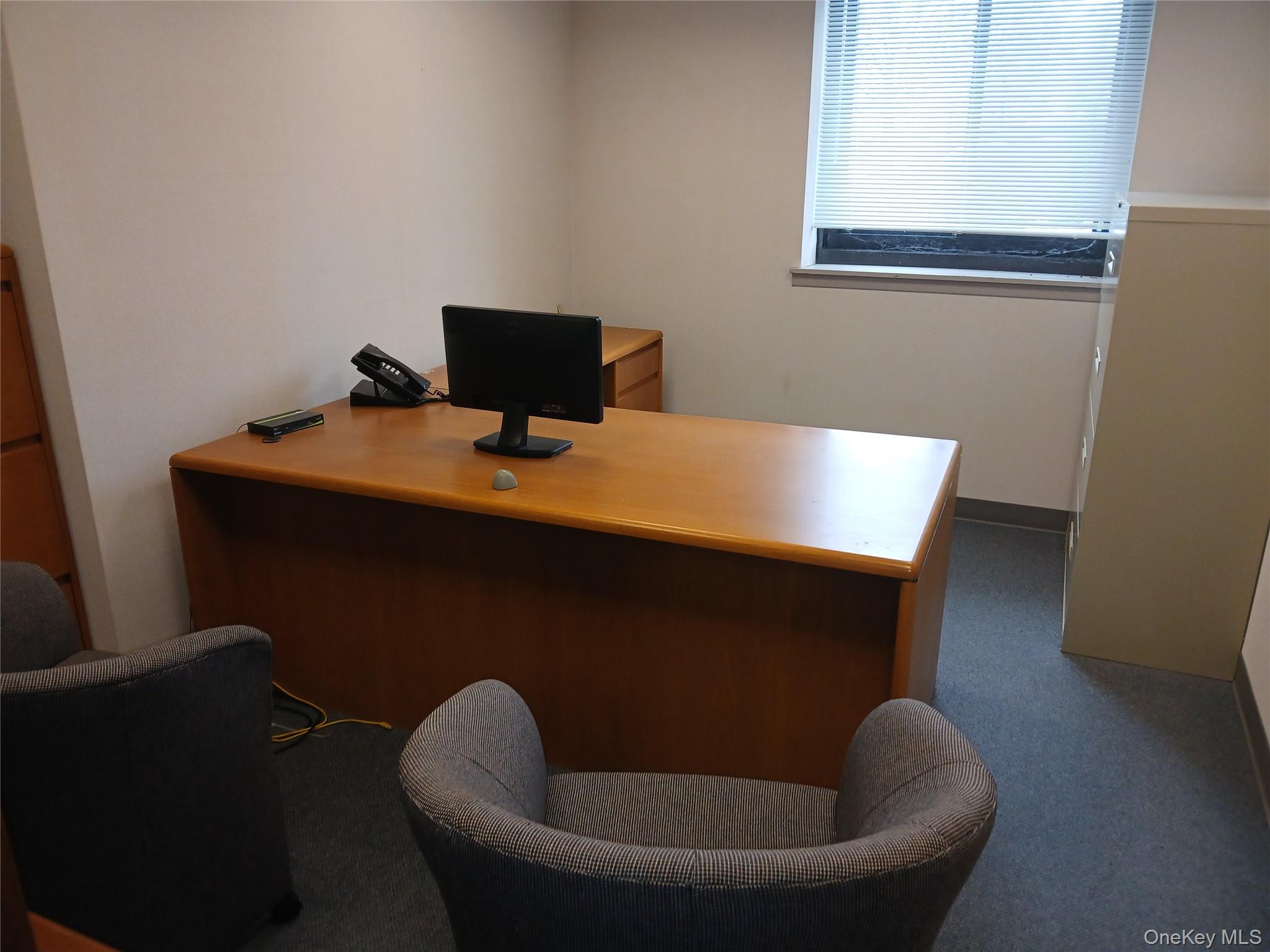 242 Drexel Avenue 4 Westbury Westbury, NY 11590