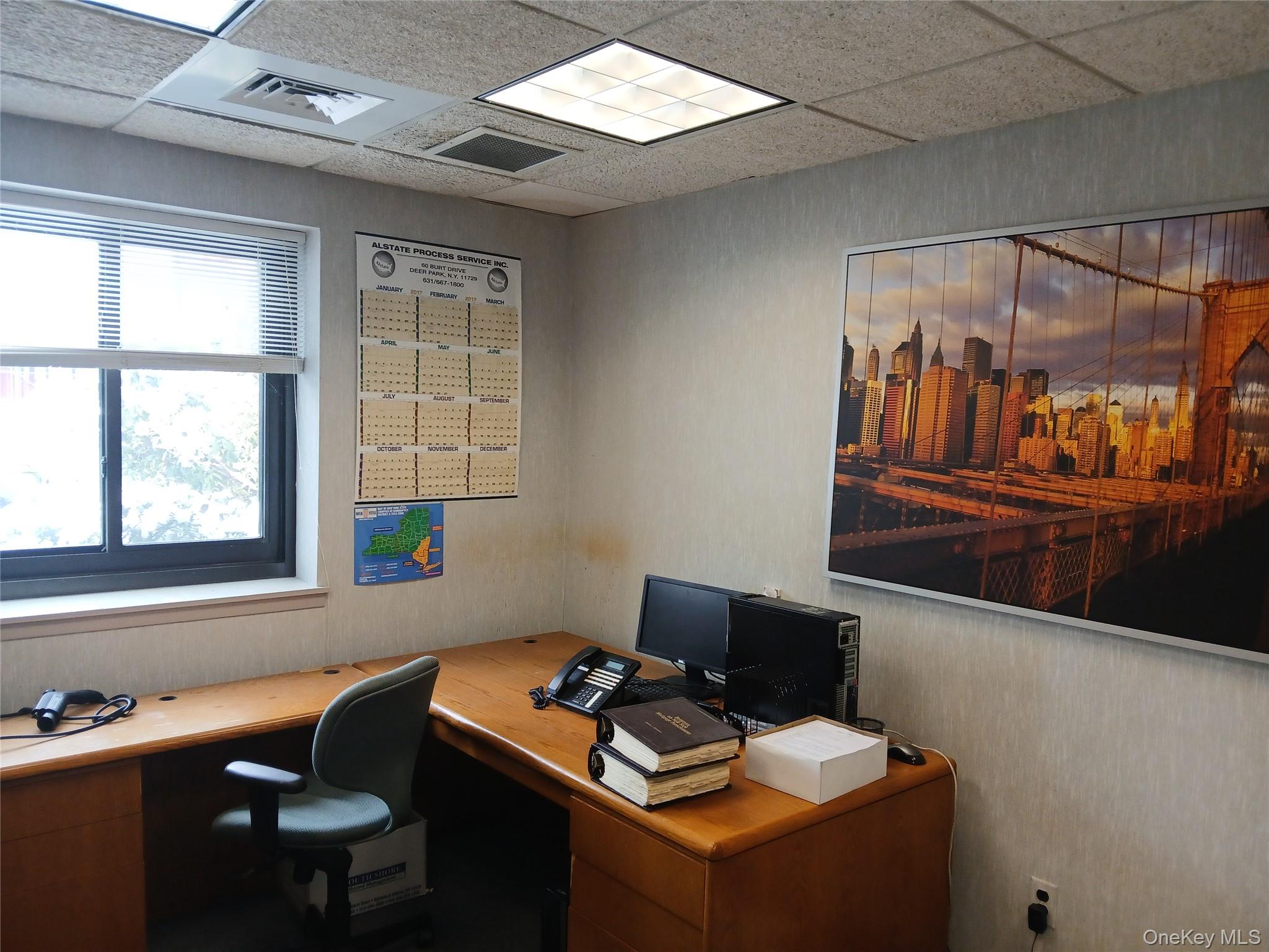 242 Drexel Avenue 4 Westbury Westbury, NY 11590