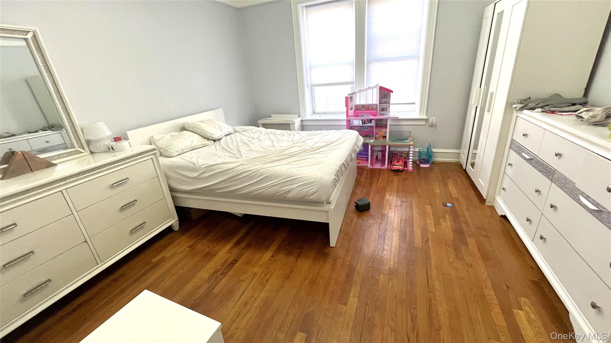 45-20 43rd Street 2-C Woodside Woodside, NY 11104