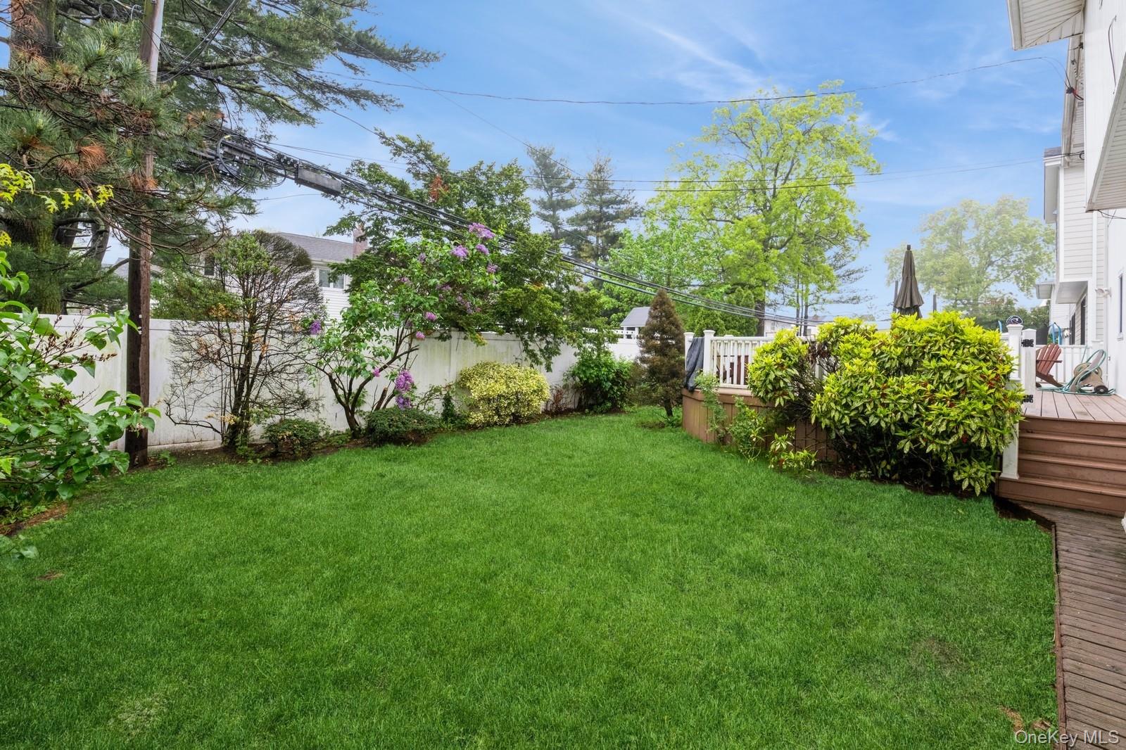 748 Sherwood Street North Woodmere, NY 11581