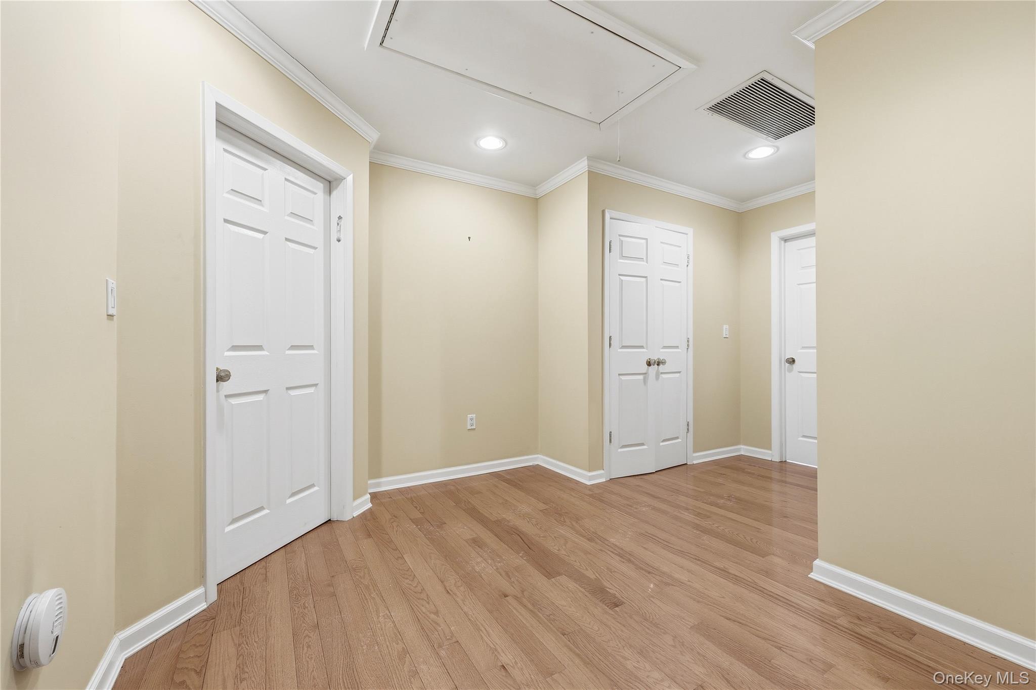 748 Sherwood Street North Woodmere, NY 11581