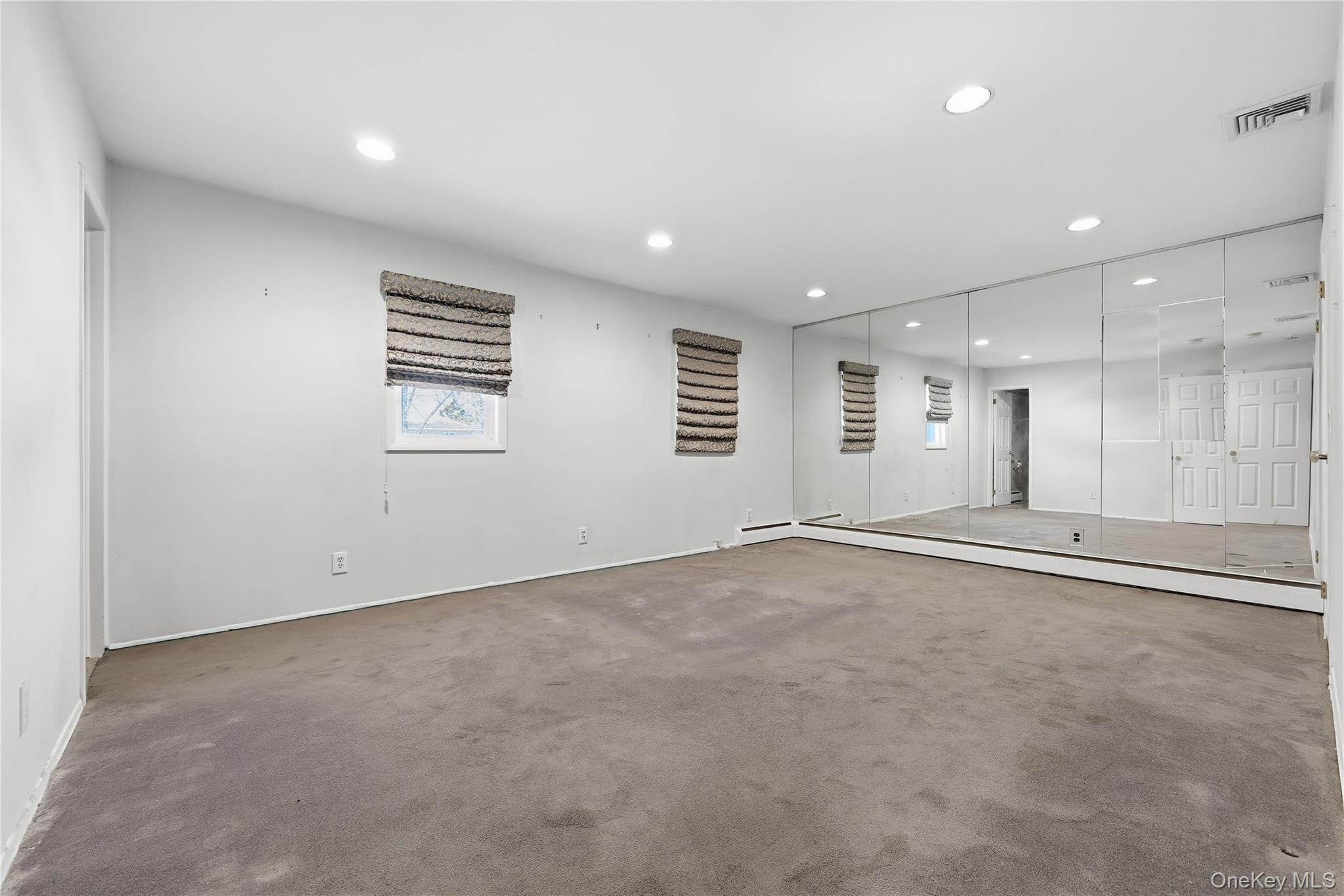 748 Sherwood Street North Woodmere, NY 11581