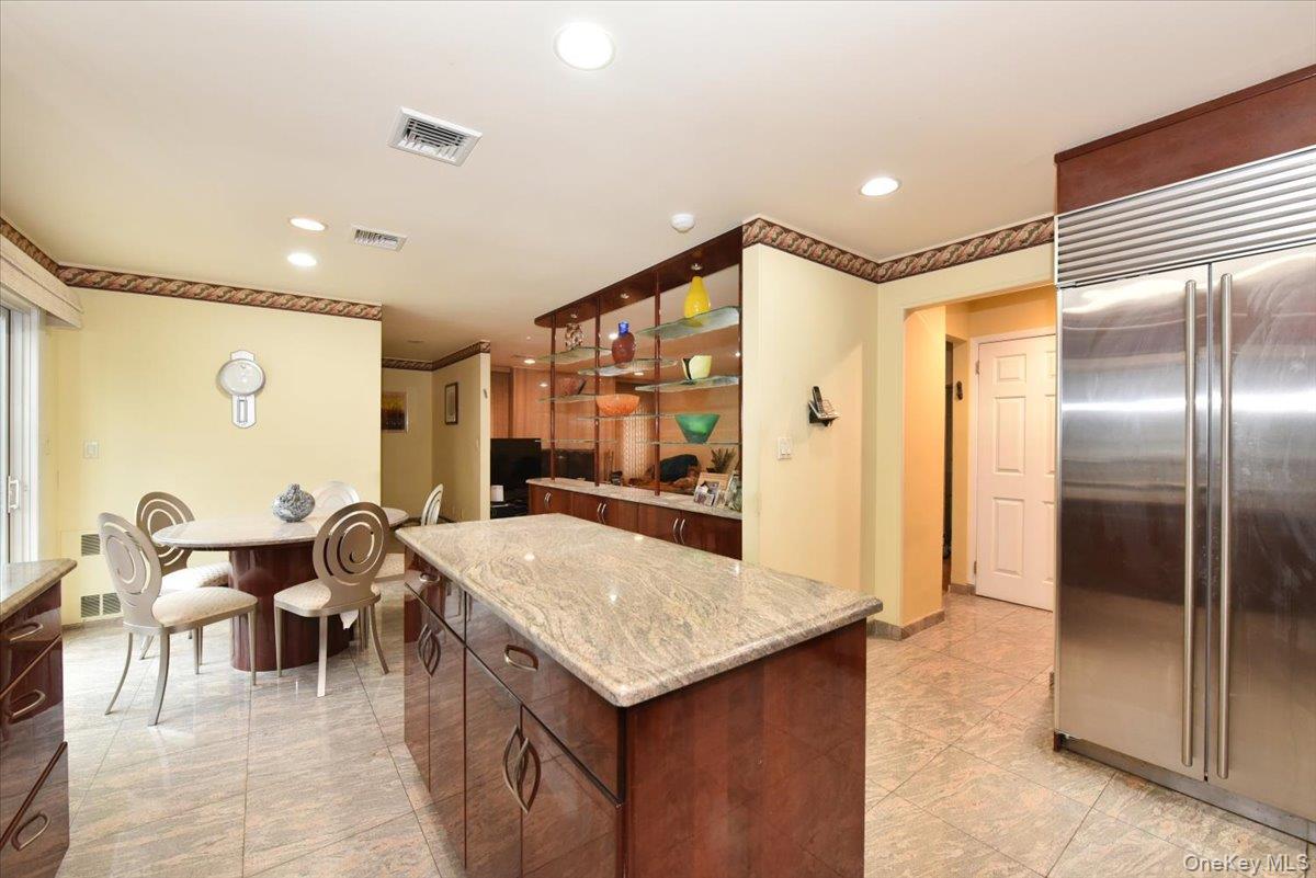 748 Sherwood Street North Woodmere, NY 11581