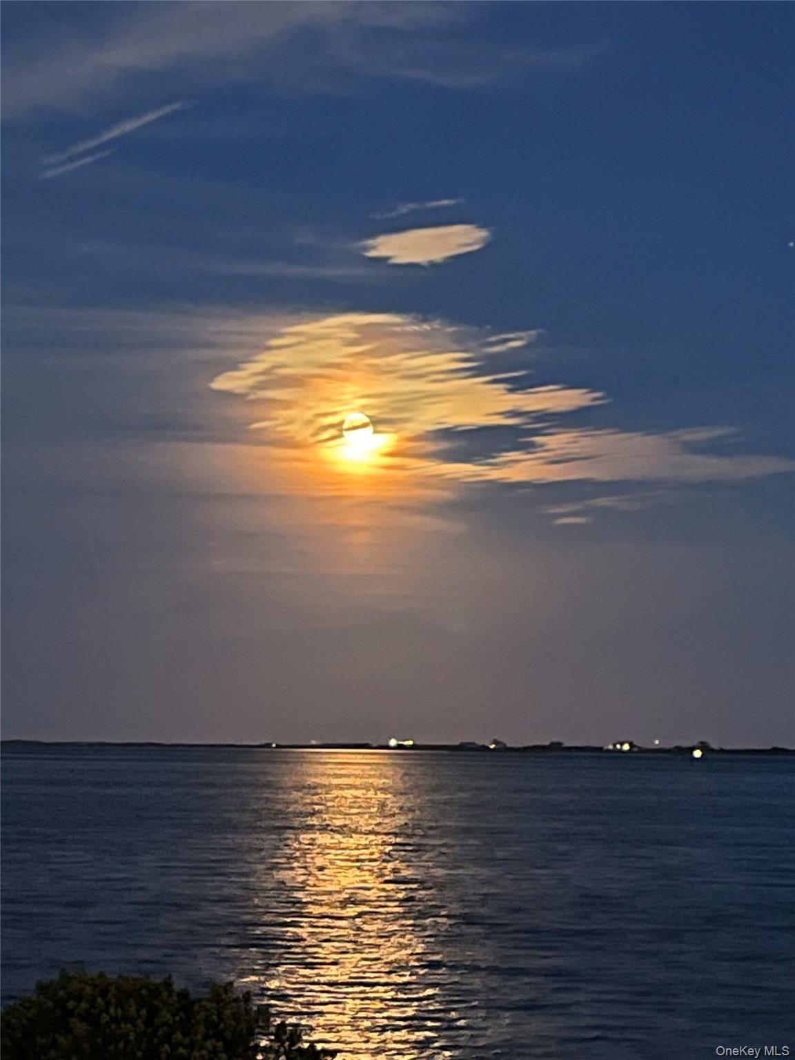 21 Bayside Avenue East Quogue East Quogue, NY 11942