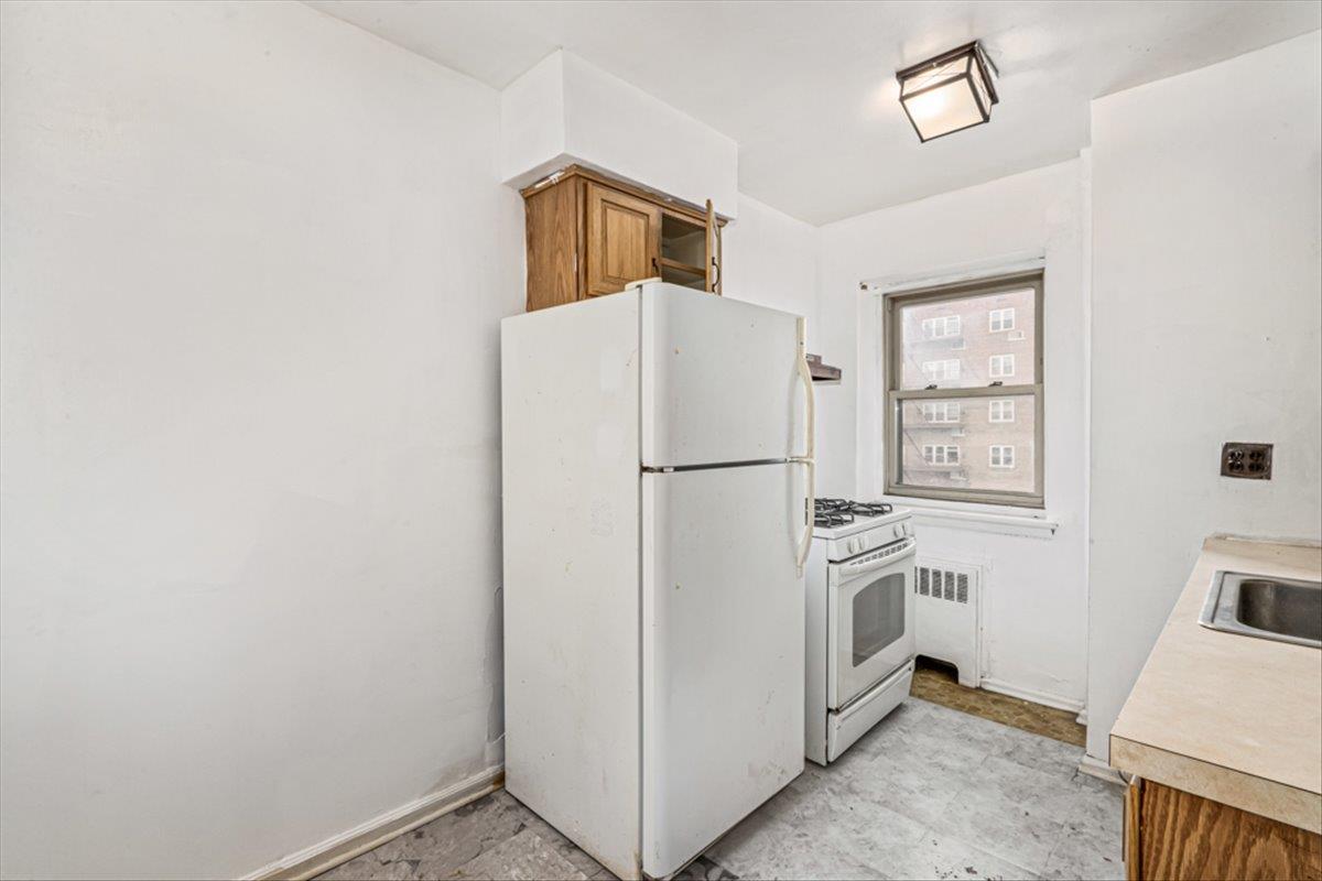 144-55 Melbourne Avenue 4-A Flushing Flushing, NY 11367