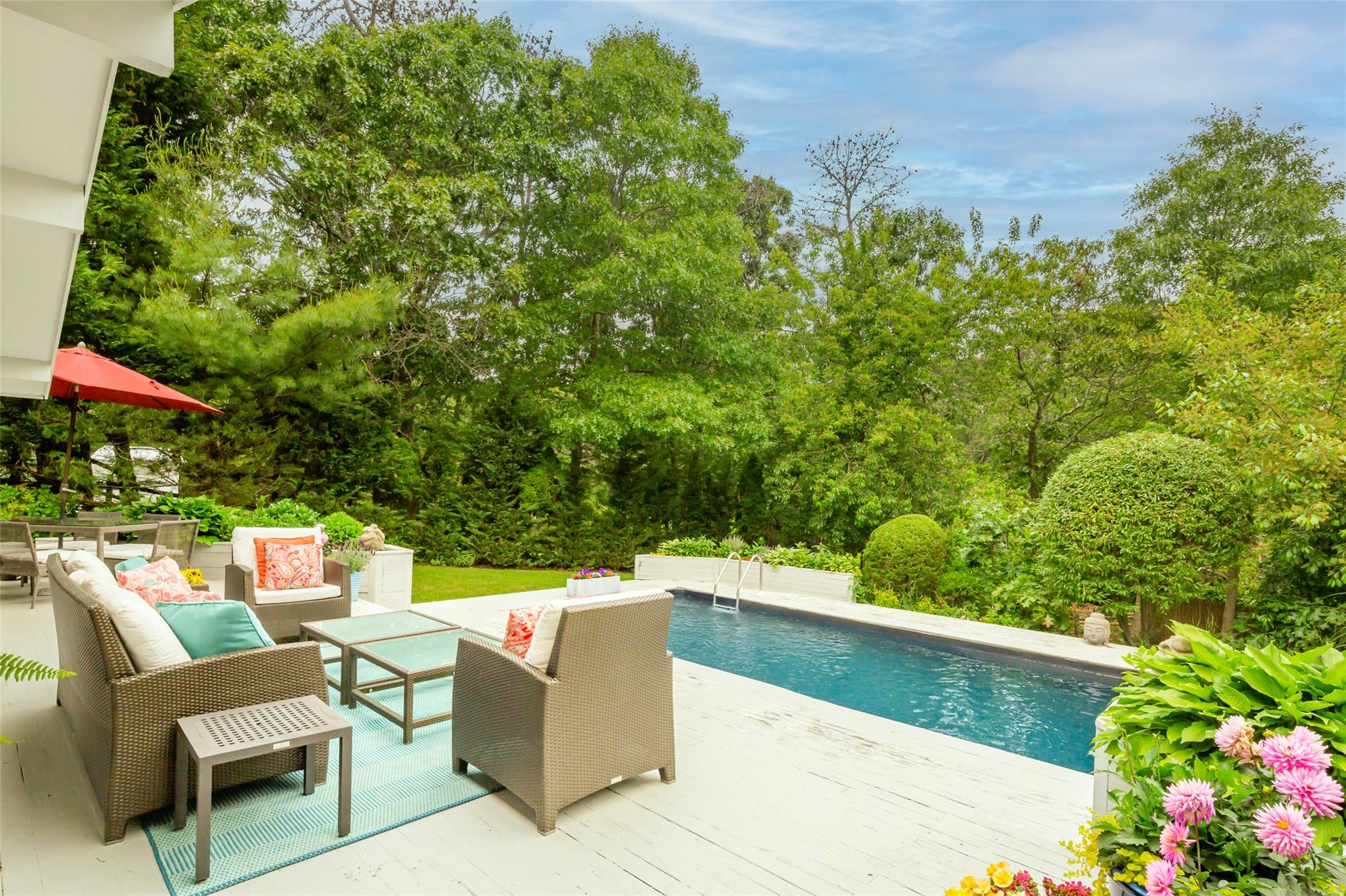 21 Hillover Road E Hampton Bays Hampton Bays, NY 11946