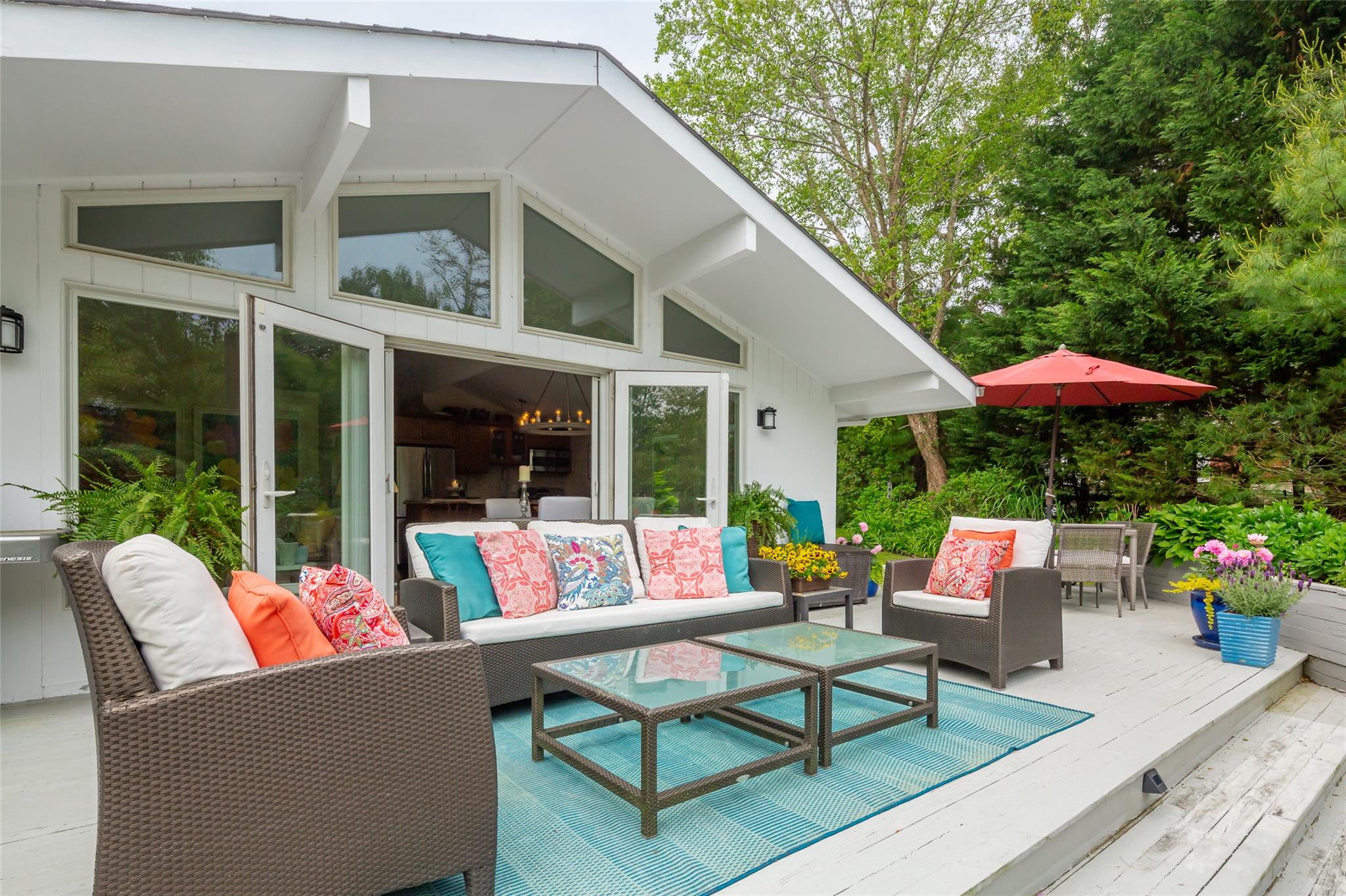 21 Hillover Road E Hampton Bays Hampton Bays, NY 11946