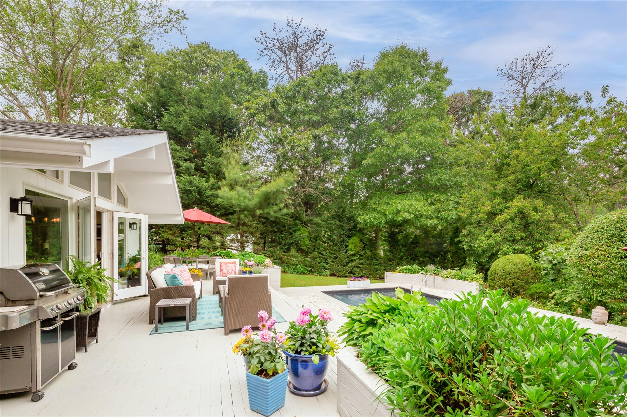 21 Hillover Road E Hampton Bays Hampton Bays, NY 11946