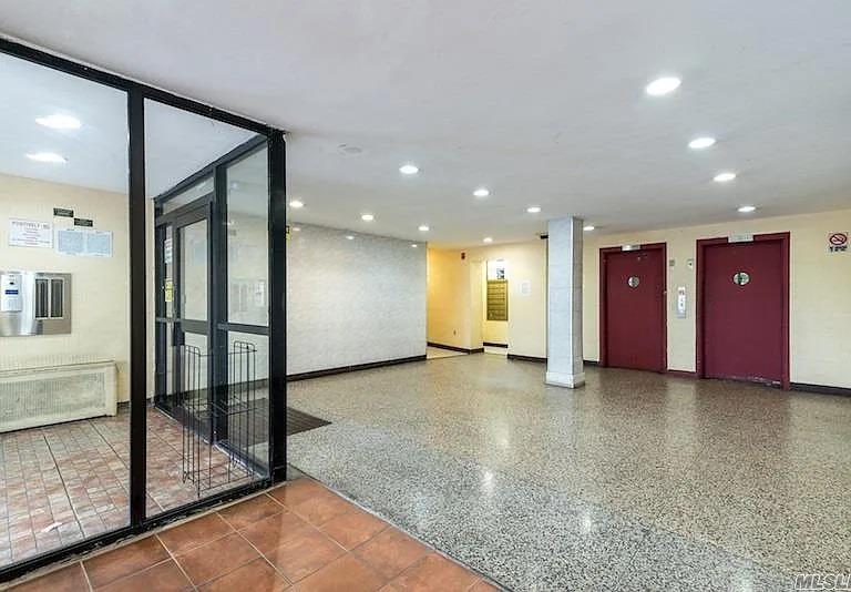 86-16 60TH avenue 6-H Elmhurst Elmhurst, NY 11373