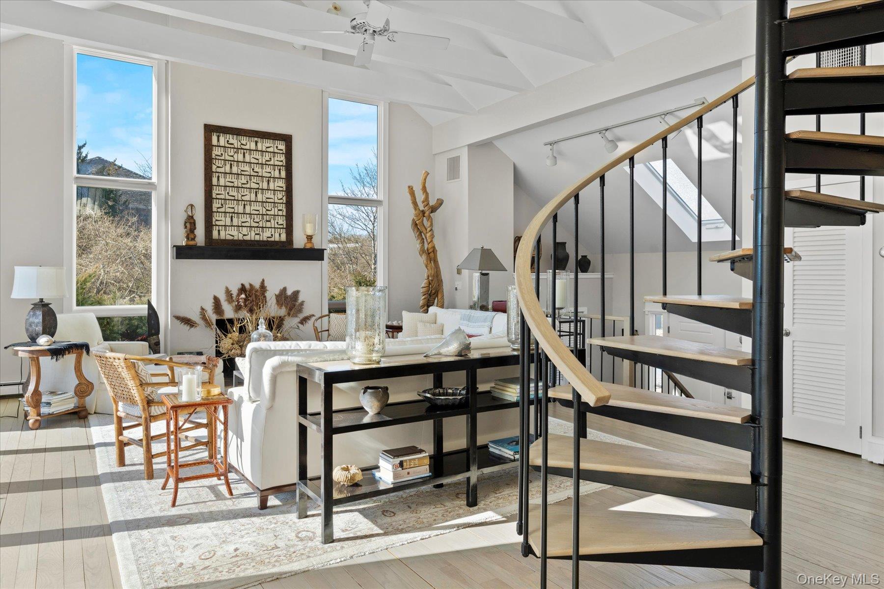 61 Seabreeze Lane Amagansett Amagansett, NY 11930