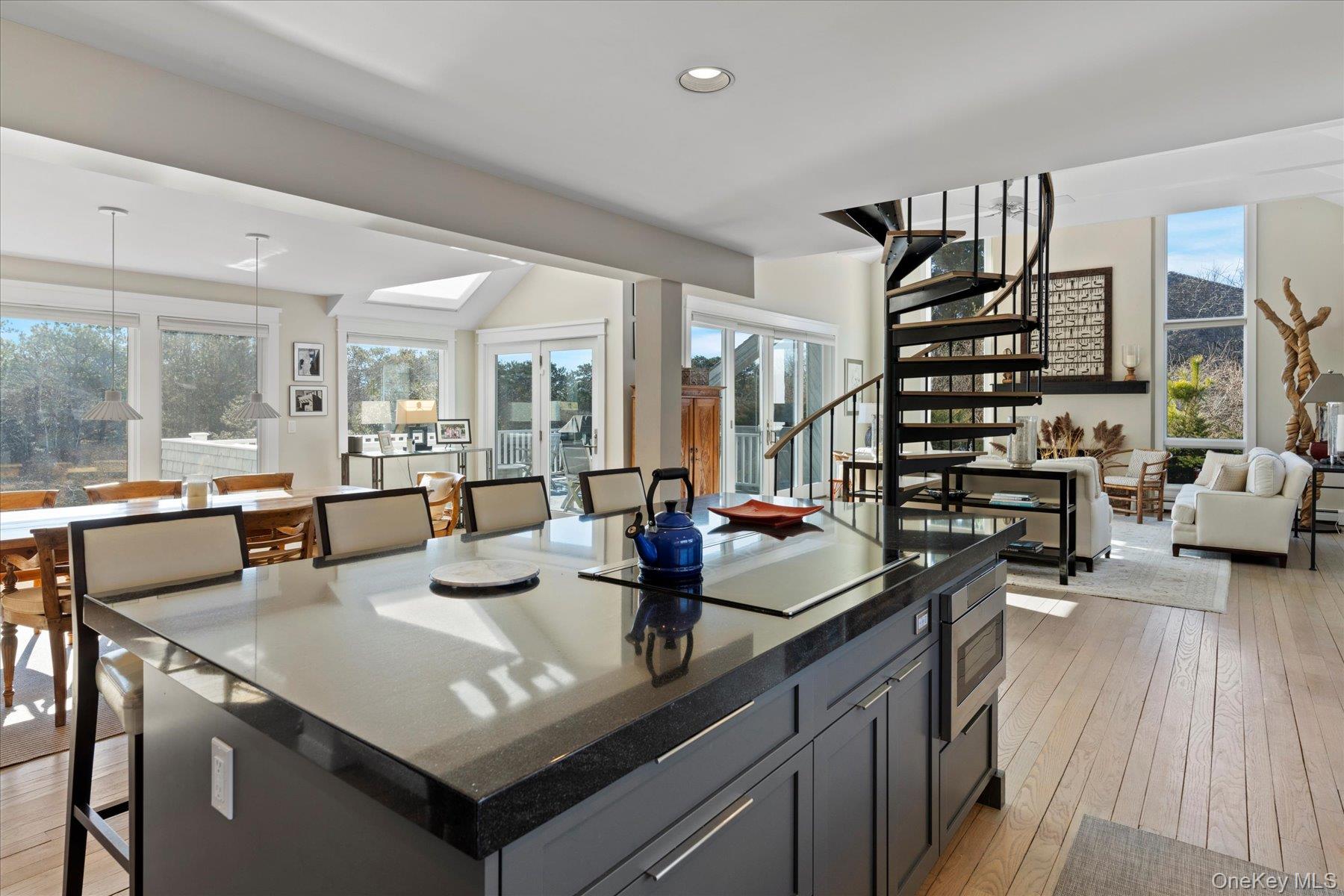 61 Seabreeze Lane Amagansett Amagansett, NY 11930