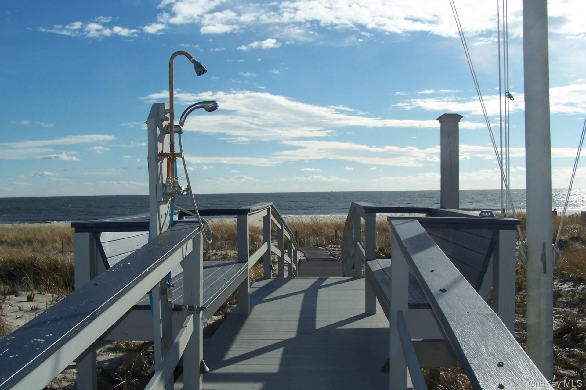 949B Dune Westhampton Dunes, NY 11978