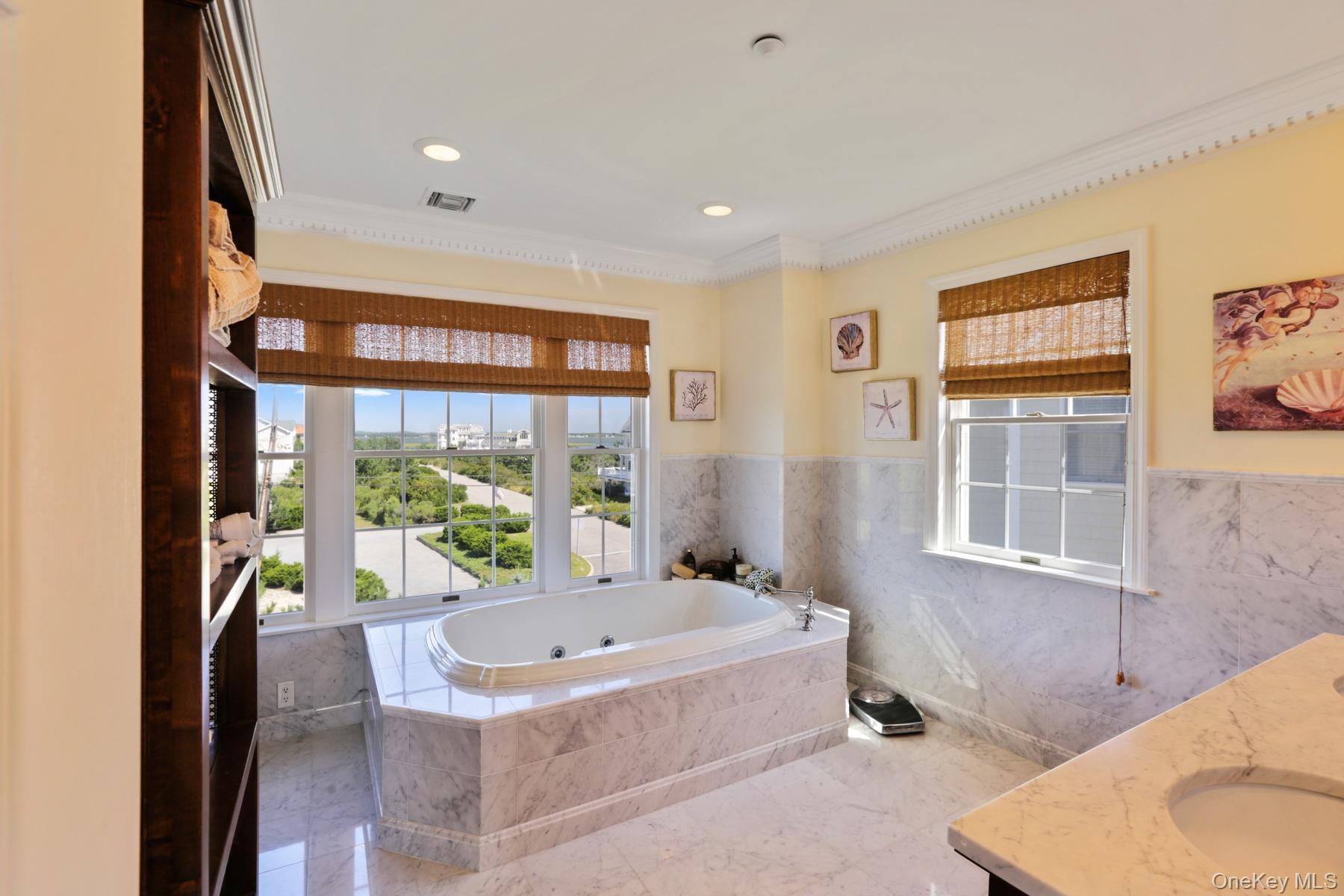 949B Dune Westhampton Dunes, NY 11978