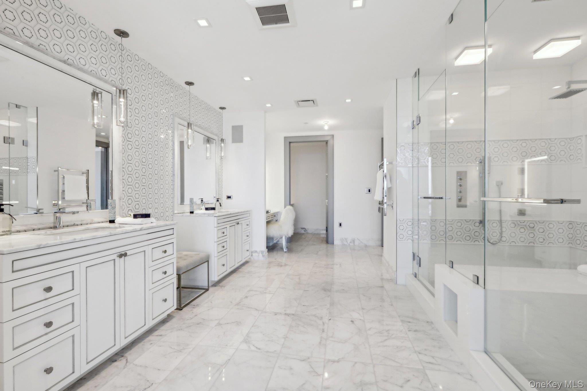 5 Renaissance Square PH41 Ent. Floor White Plains White Plains, NY 10601