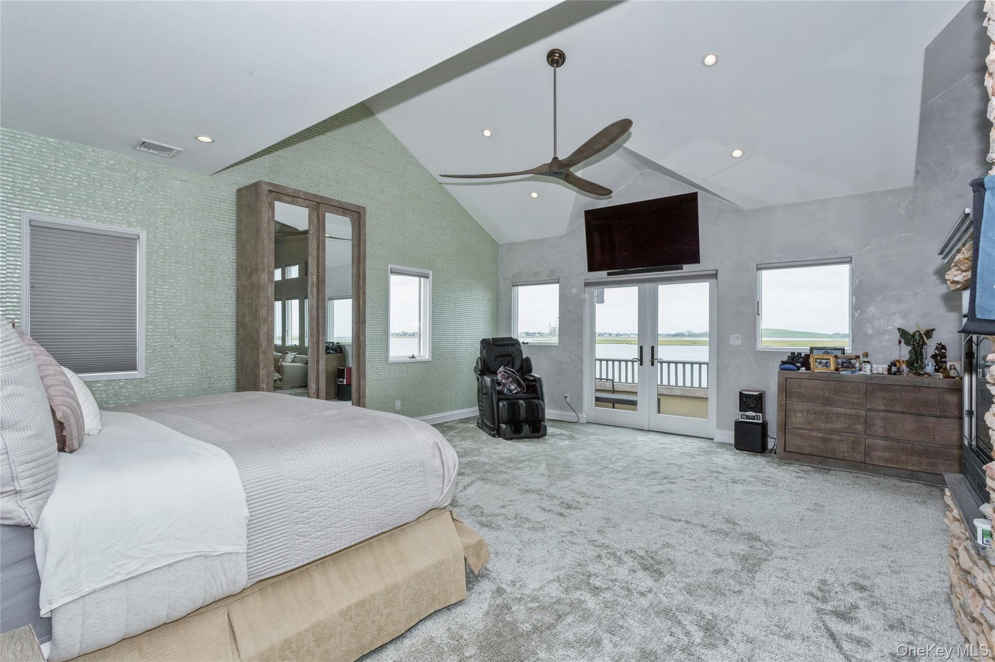 319 Harbor Drive Lido Beach Lido Beach, NY 11561