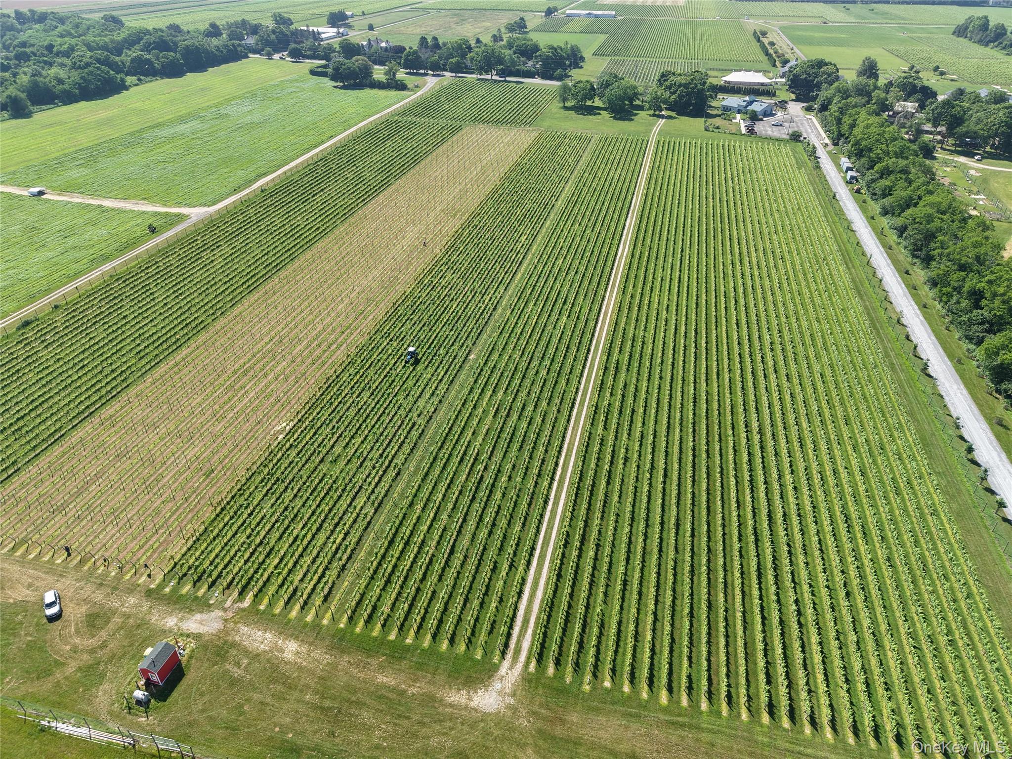 6094 Sound Avenue Jamesport Jamesport, NY 11947