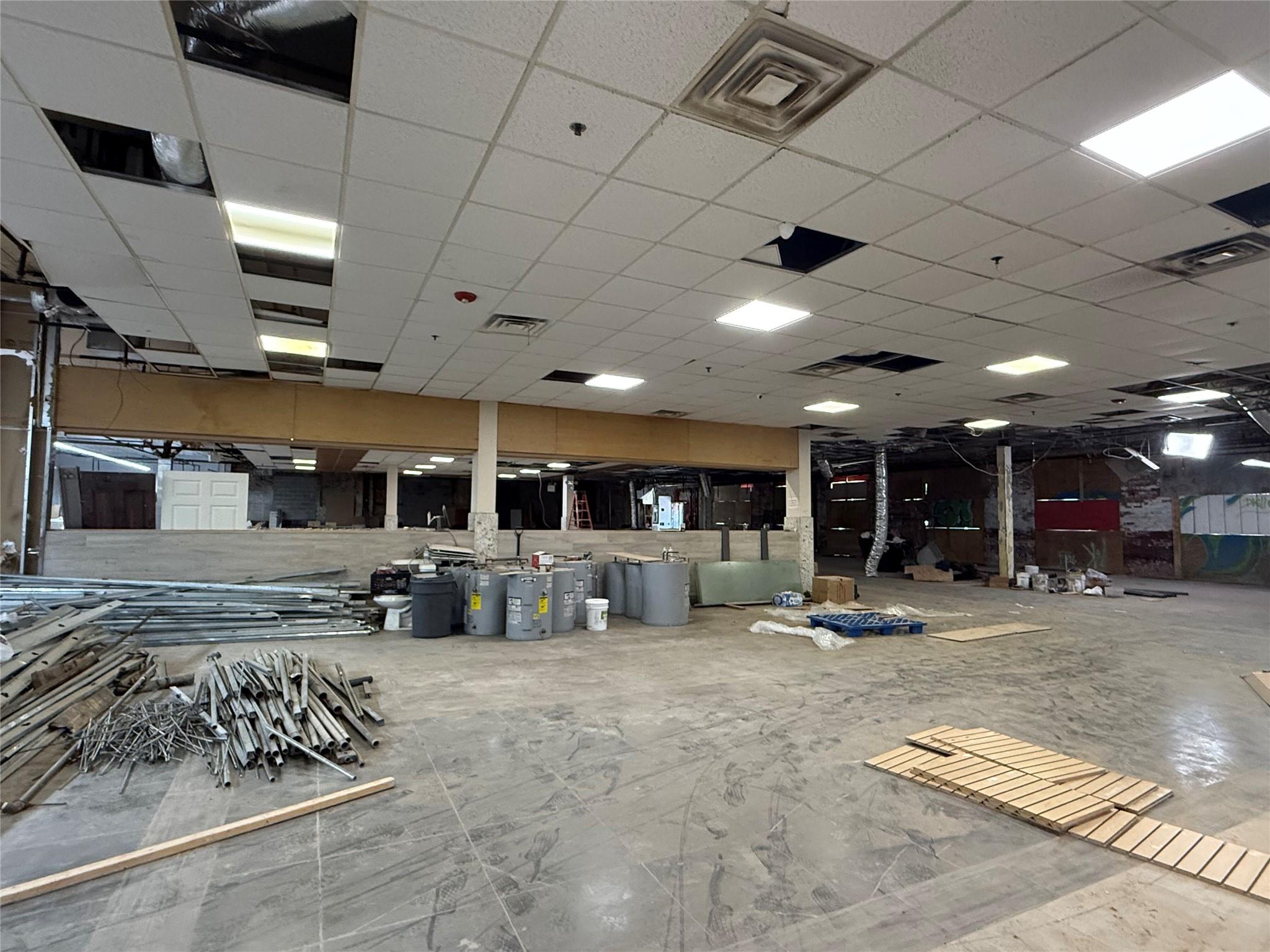 82-02 45th Avenue Elmhurst Elmhurst, NY 11373