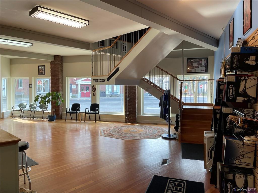 42 Orchard Street Out of NYC Walden, NY 12586