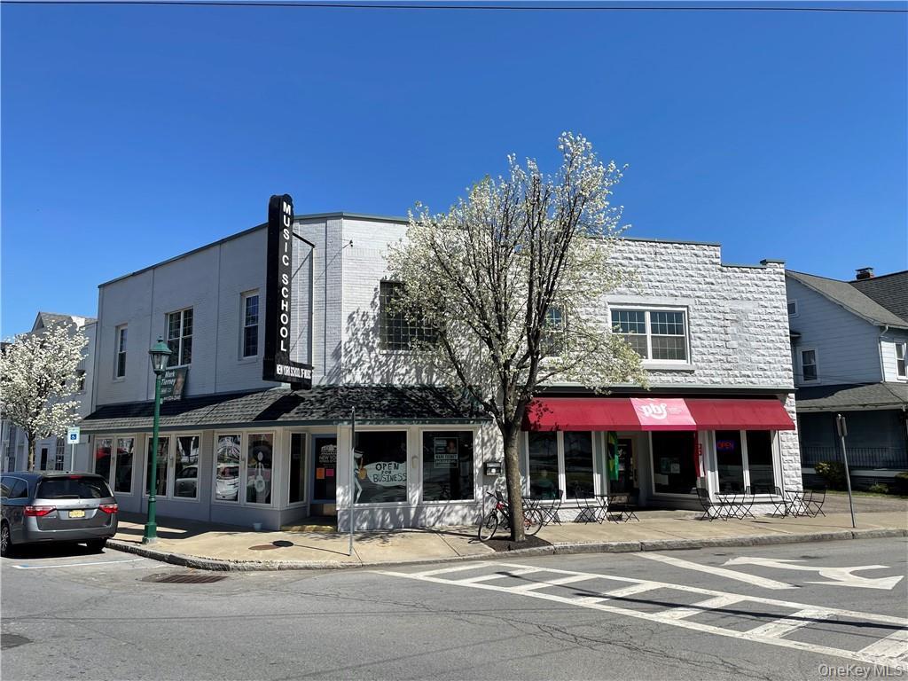 42 Orchard Street Out of NYC Walden, NY 12586