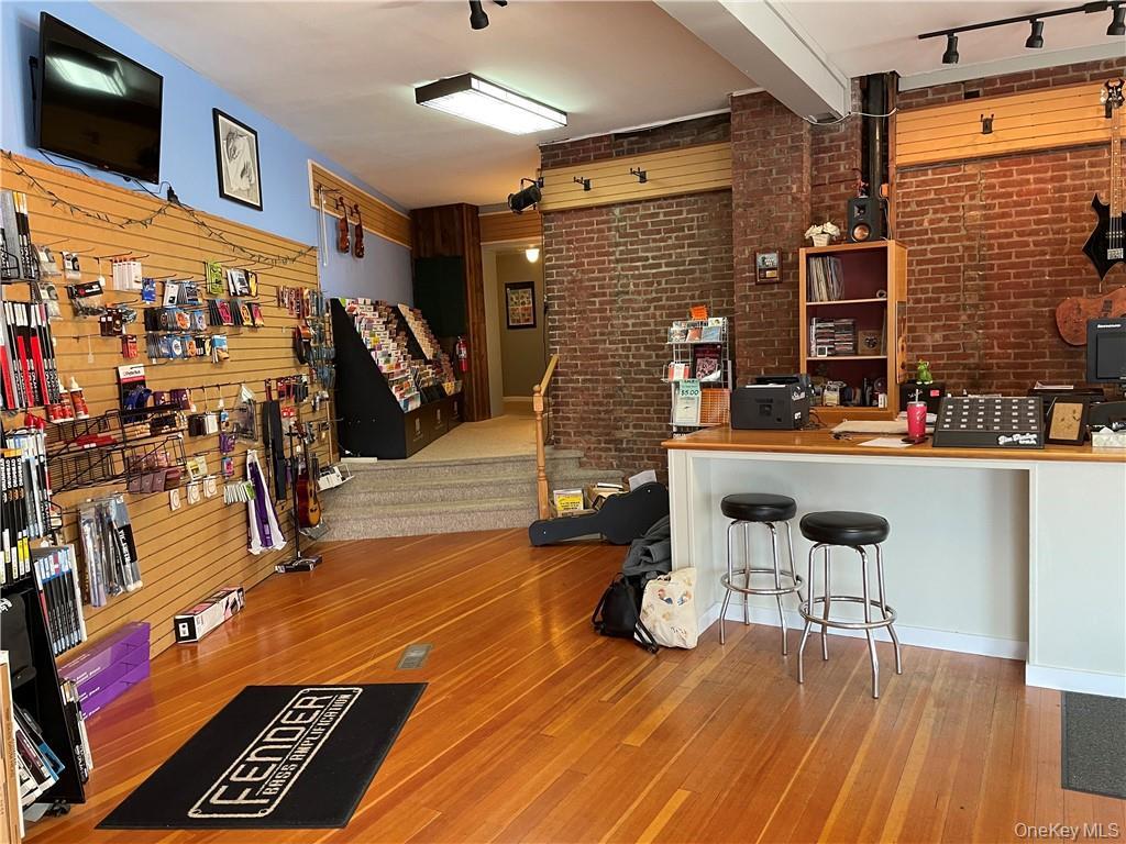 42 Orchard Street Out of NYC Walden, NY 12586