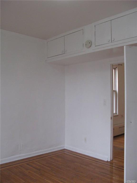 21-07 38th Street Astoria Astoria, NY 11105