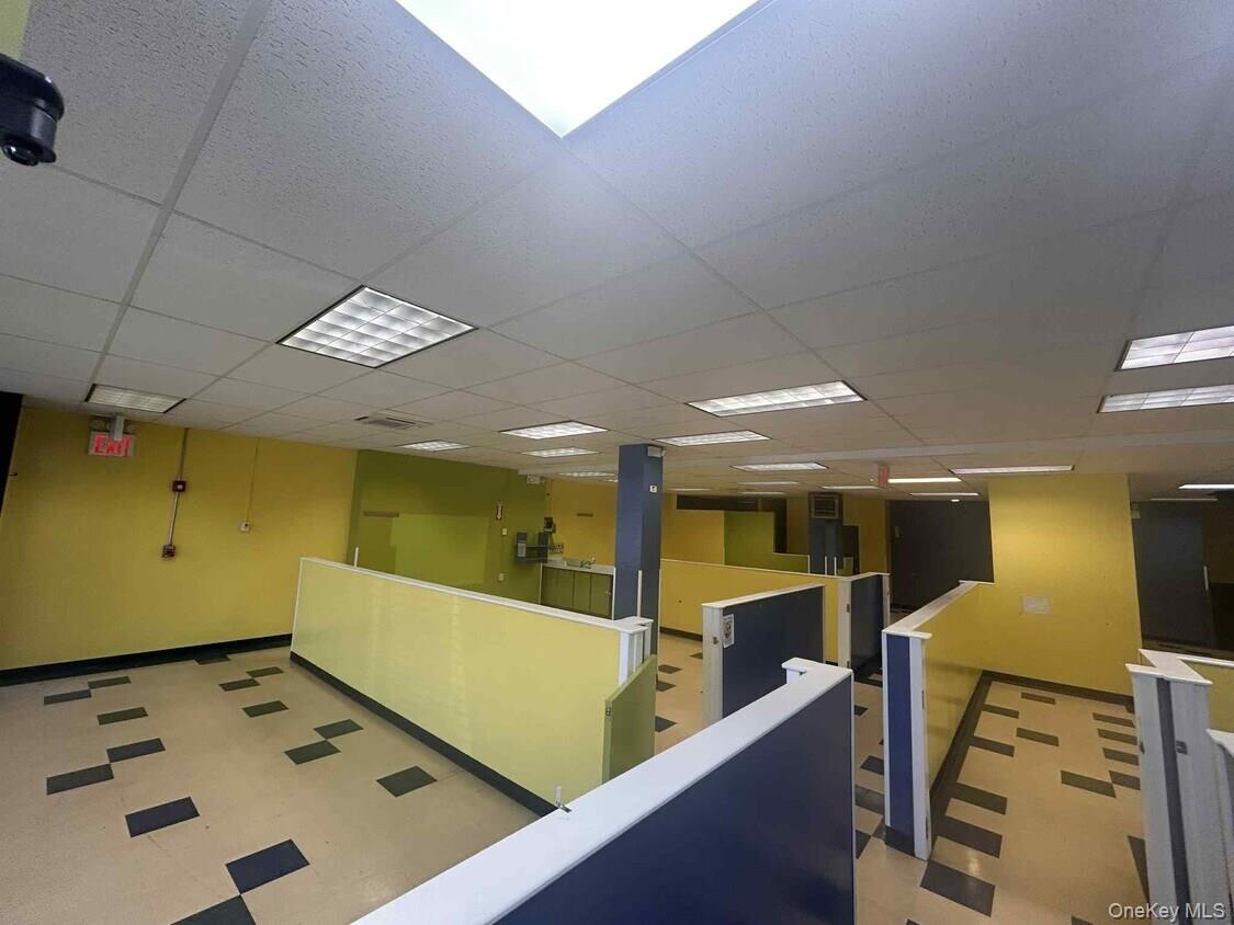 2138 East East Tremont Bronx, NY 10462