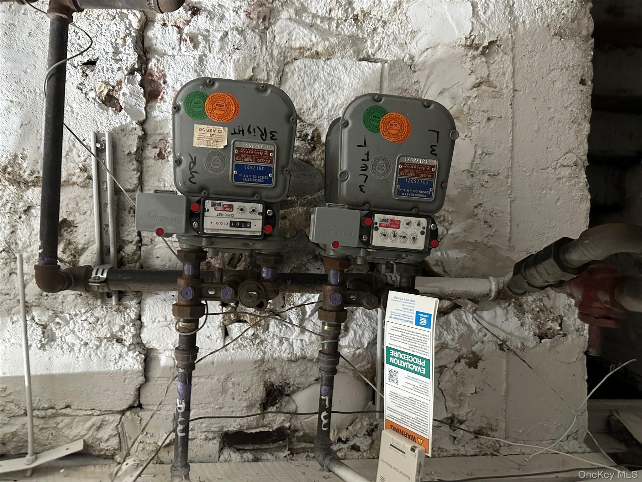 3060 Steinway Street Astoria Astoria, NY 11103