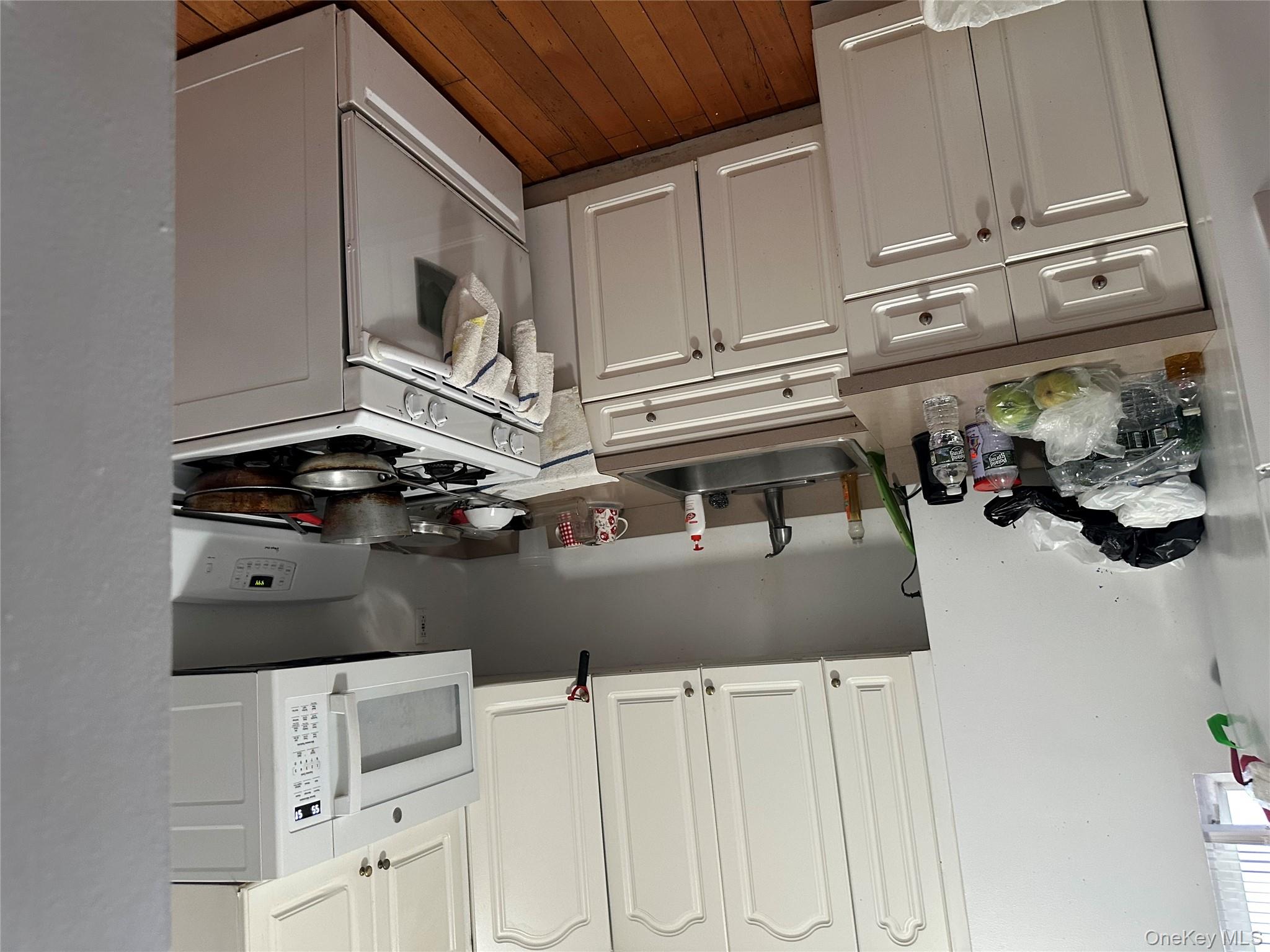 3060 Steinway Street Astoria Astoria, NY 11103