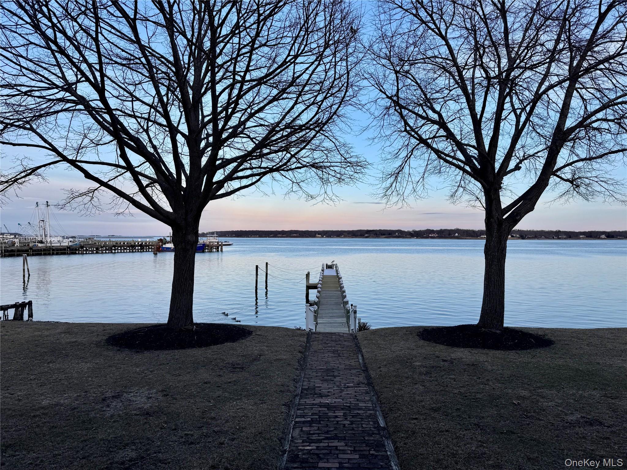 424 4th Street Greenport Greenport, NY 11944