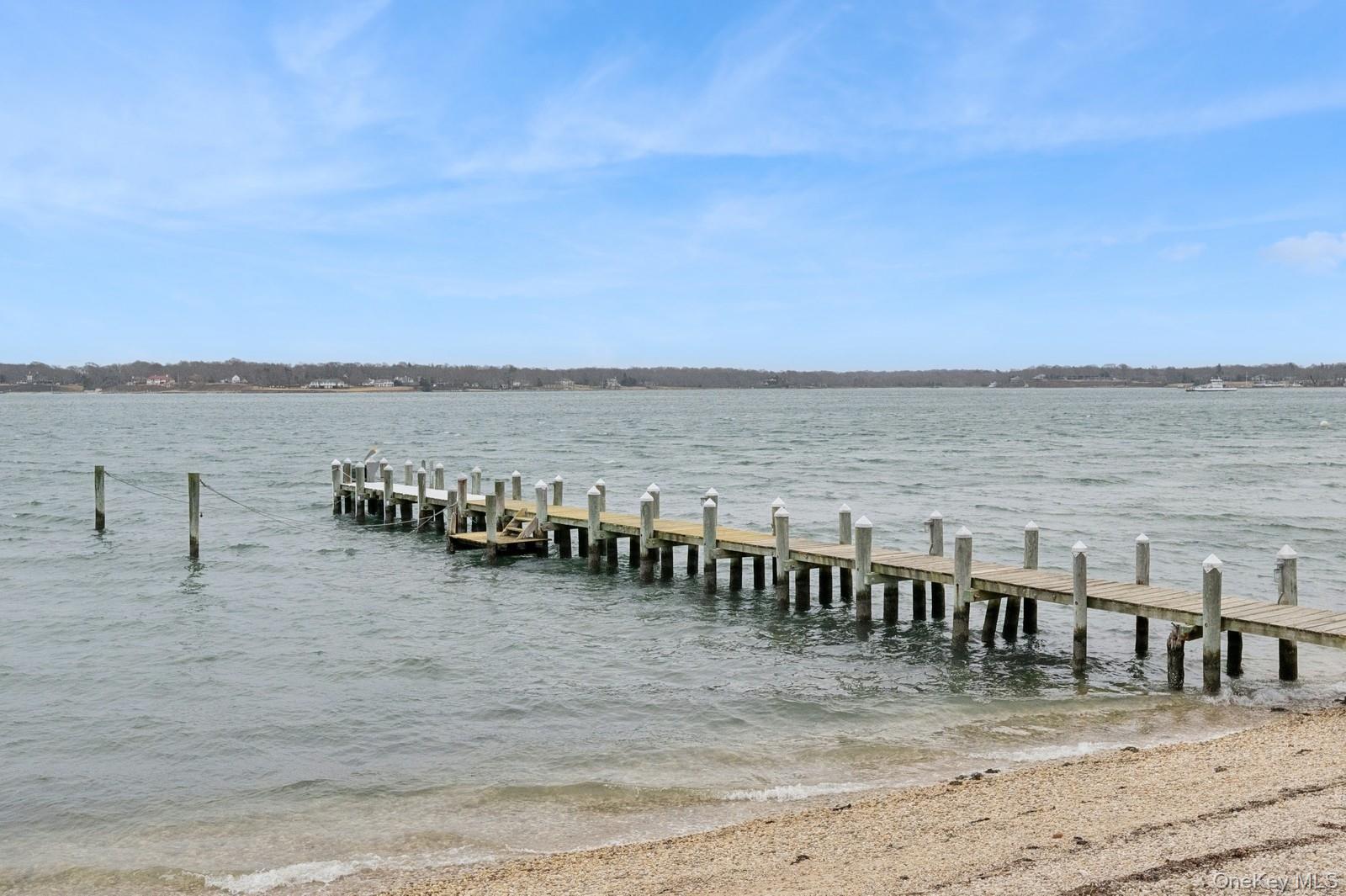 424 4th Street Greenport Greenport, NY 11944