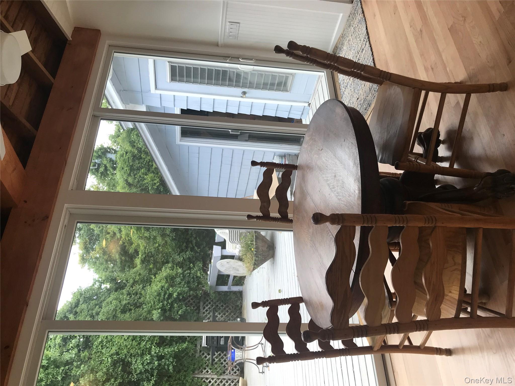 33 Dune Way Seaview Seaview, NY 11770