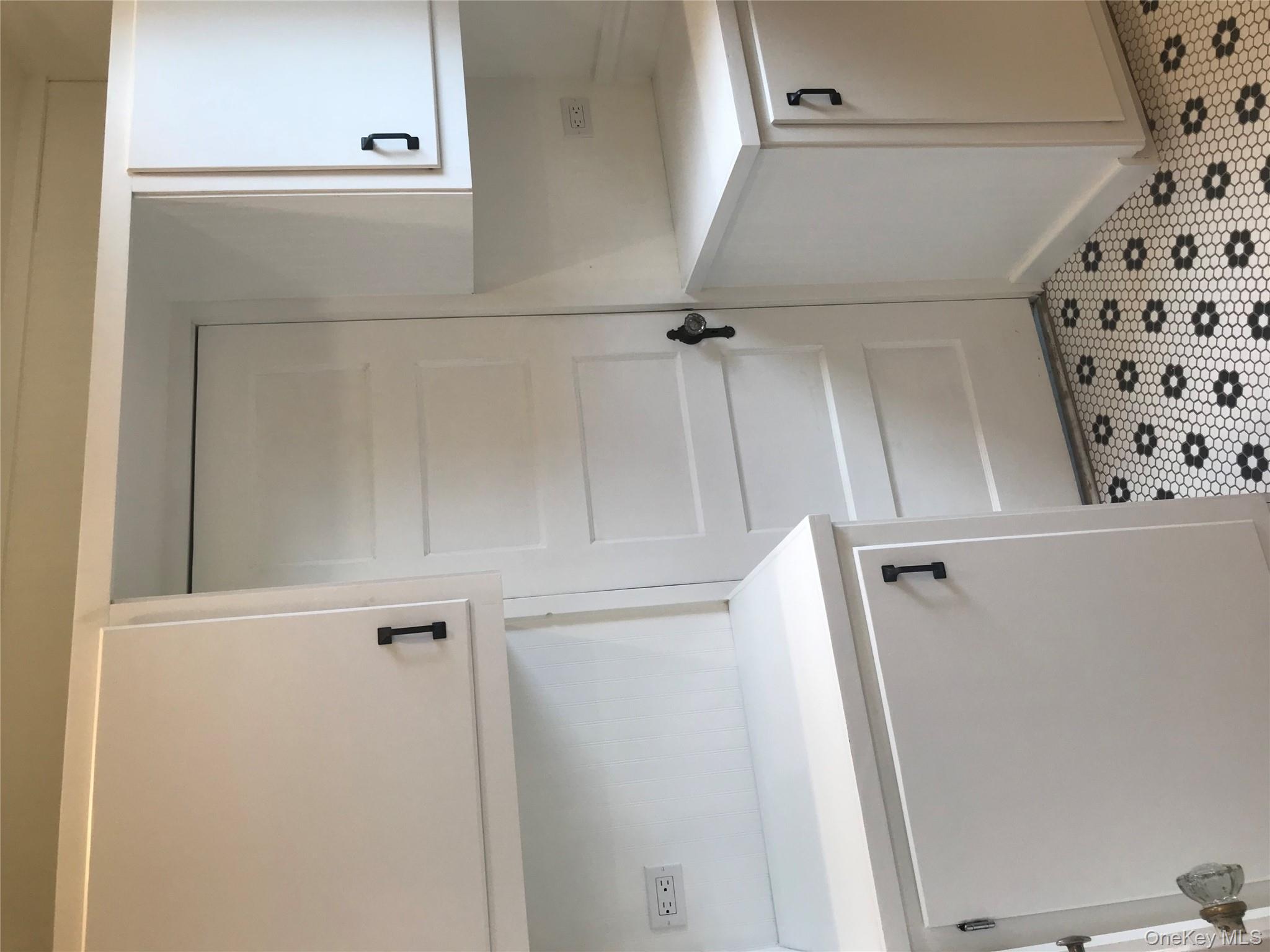 33 Dune Way Seaview Seaview, NY 11770