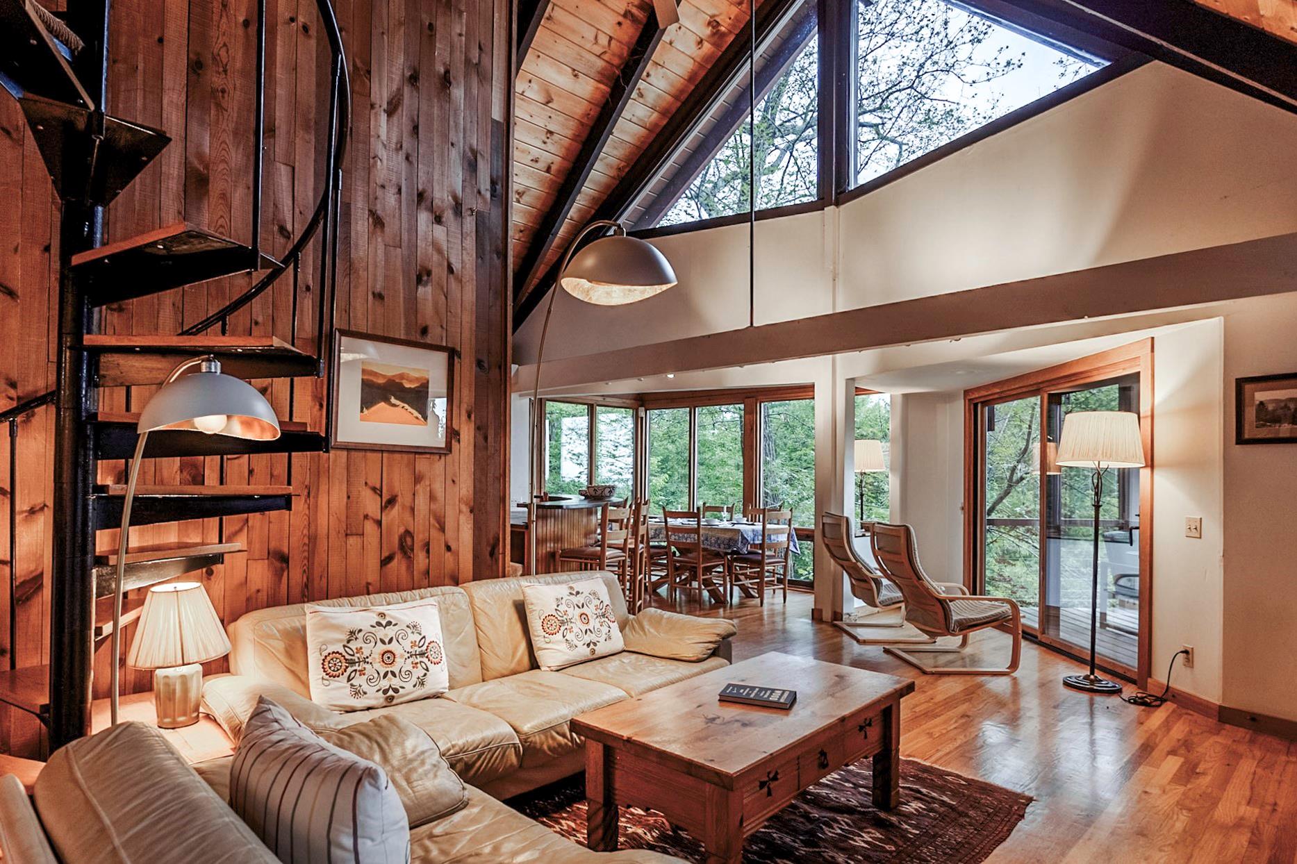 75 Hill 99 Out of NYC Woodstock, NY 12498