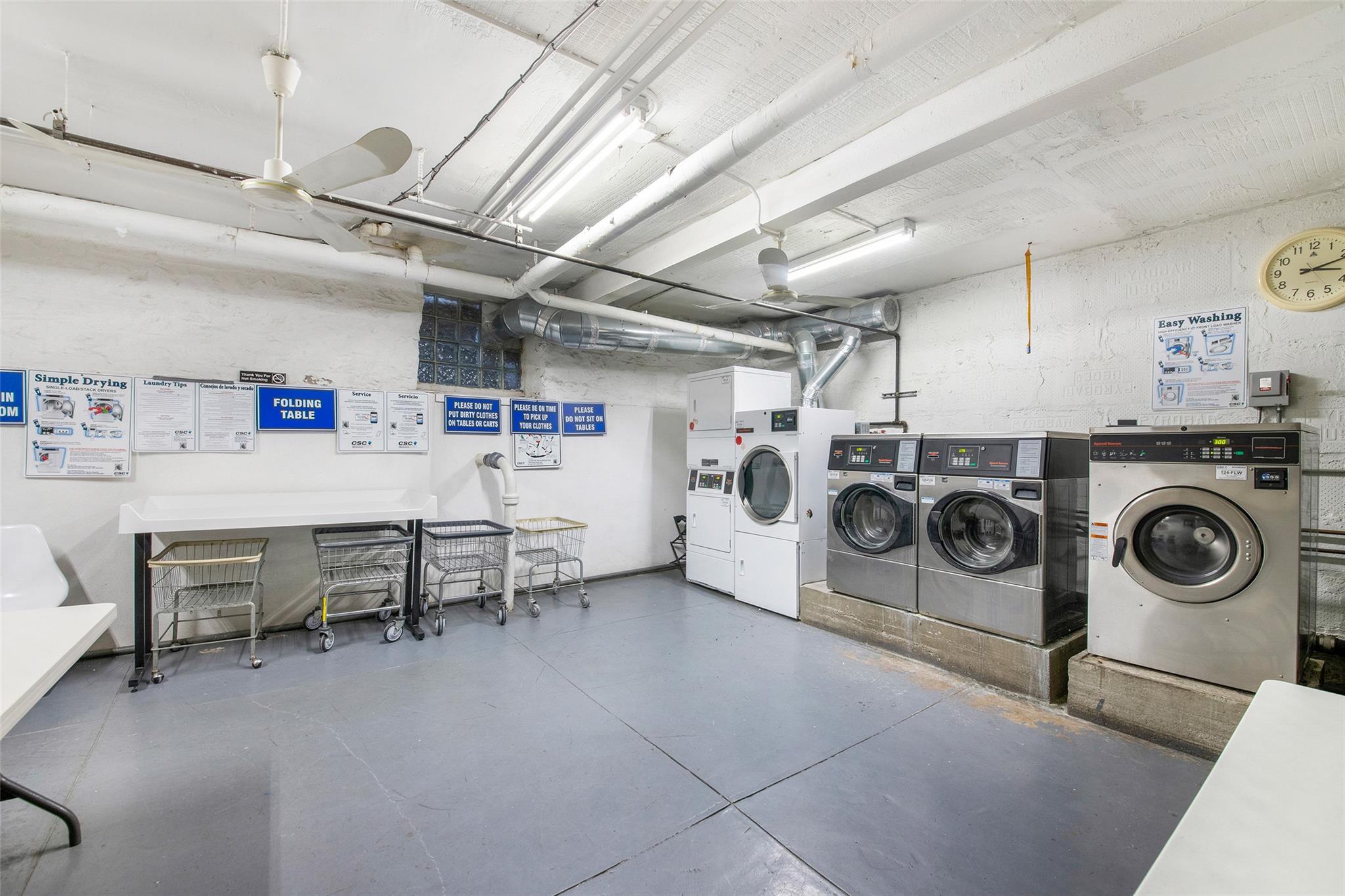 421 Crown Street 16-R Brooklyn, NY 11225