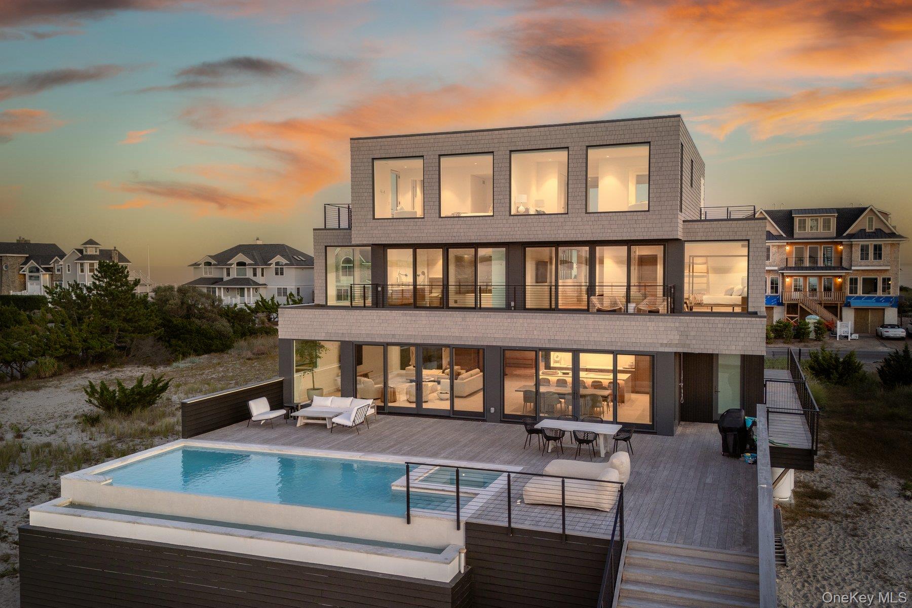 780 Dune Road Westhampton Dunes, NY 11978