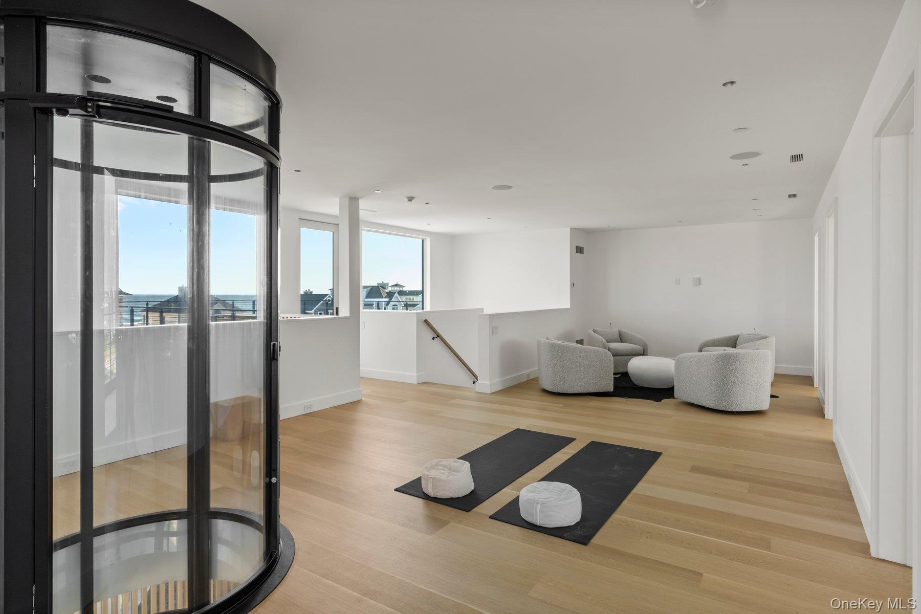 780 Dune Road Westhampton Dunes, NY 11978