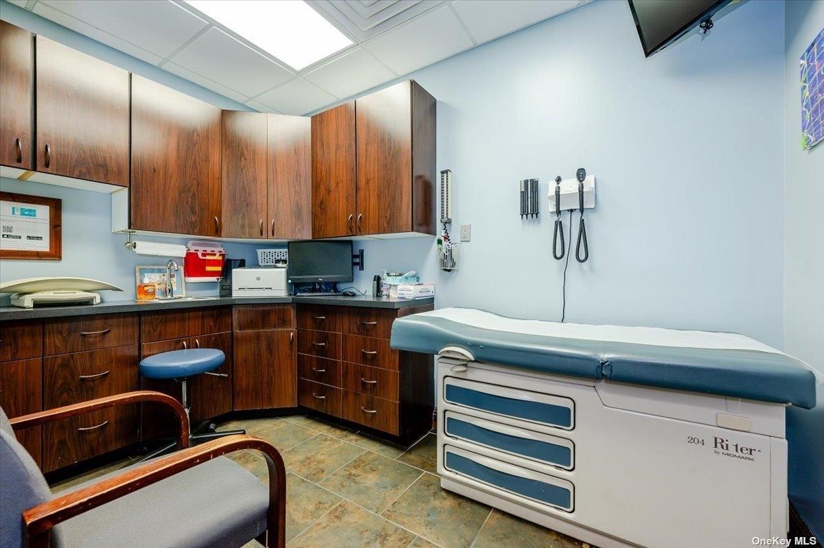 272 West Park Avenue Long Beach Long Beach, NY 11561