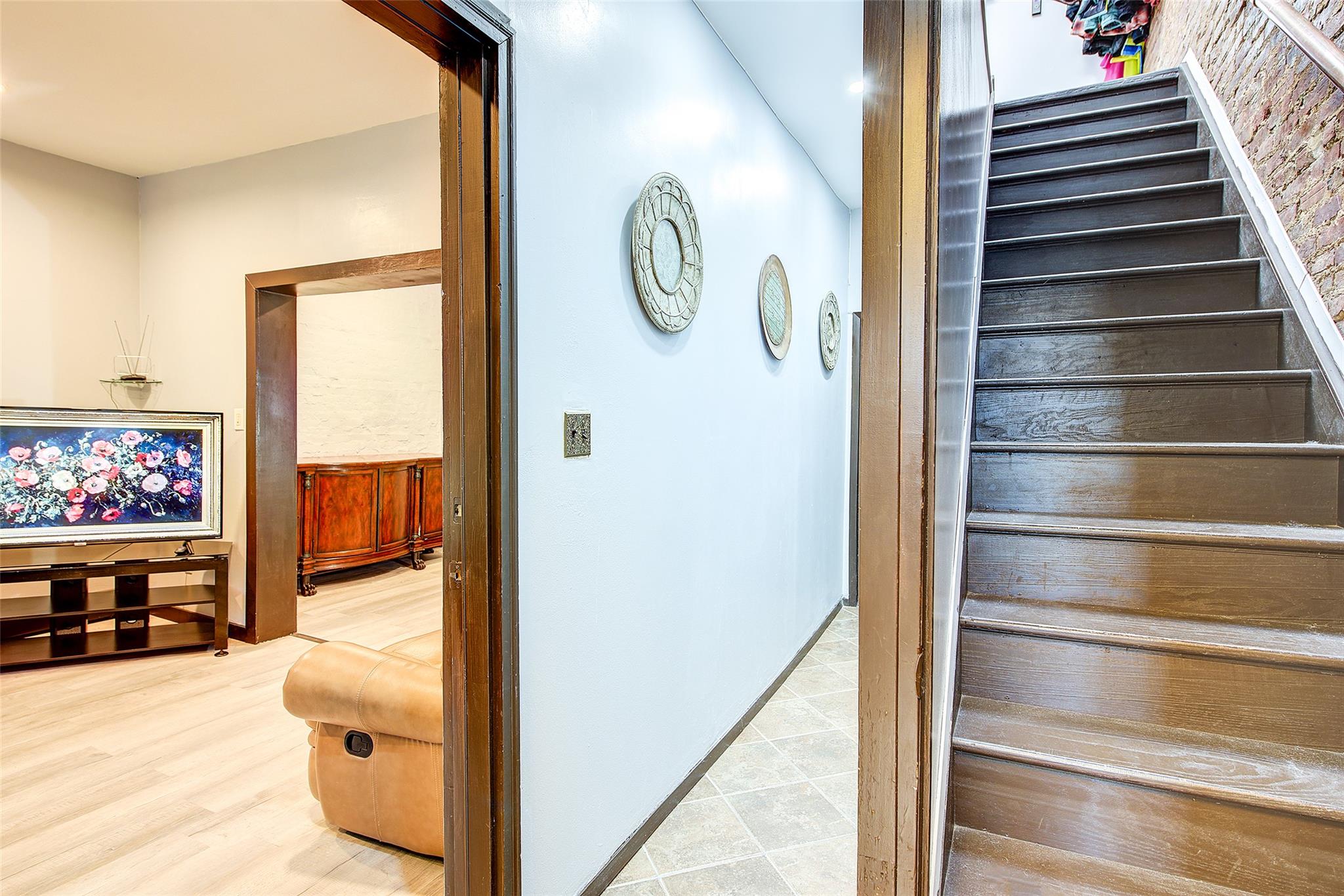 283 Montauk Avenue Brooklyn, NY 11208